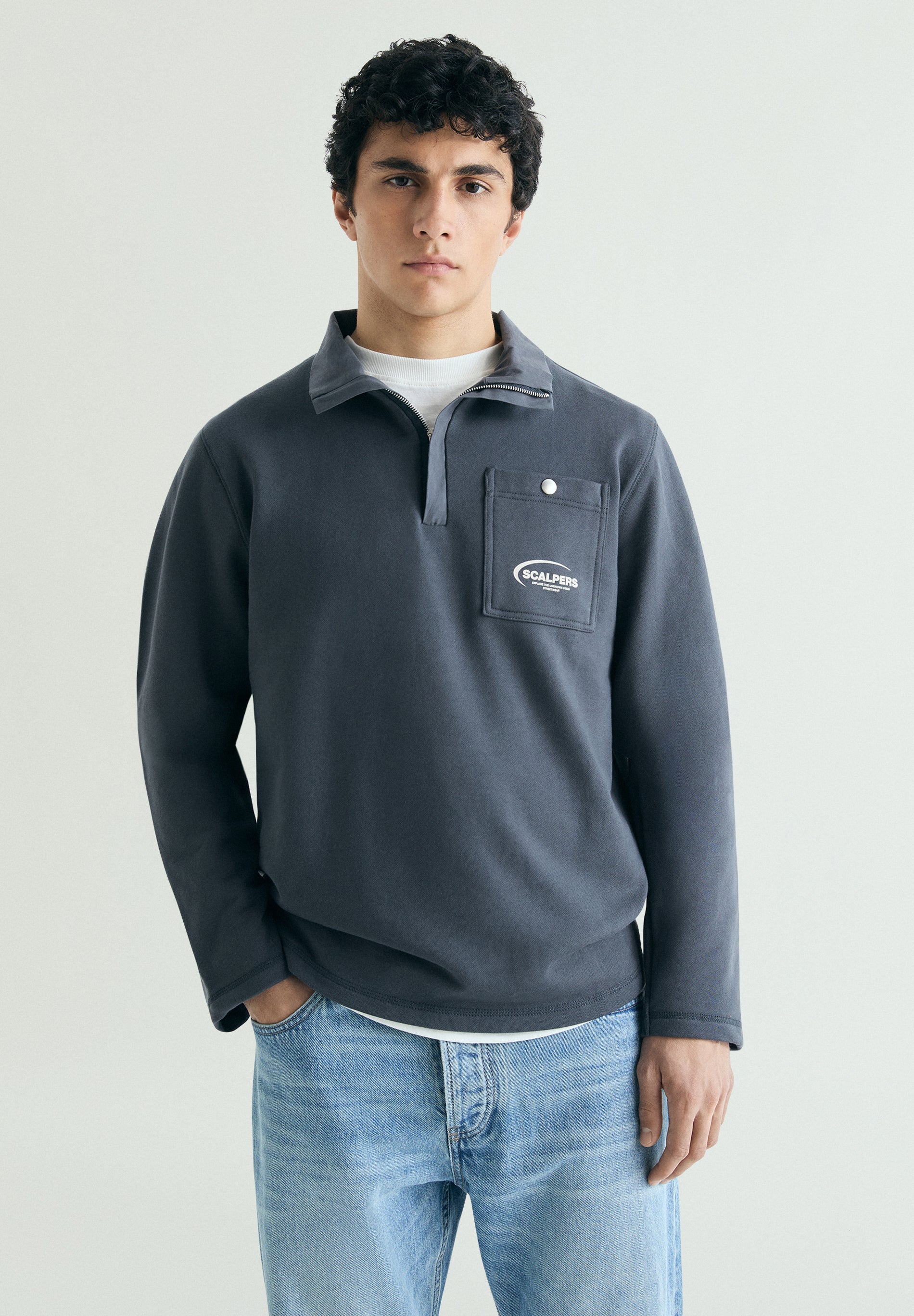 HALF ZIP SWEATSHIRT WITH POCKET