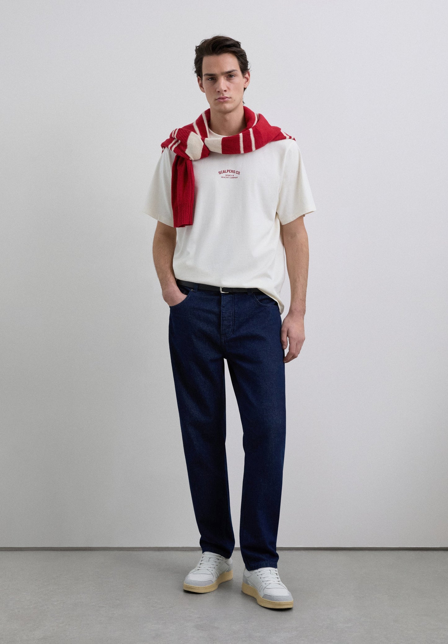 PRINT T-SHIRT WITH CONTRAST LOGO