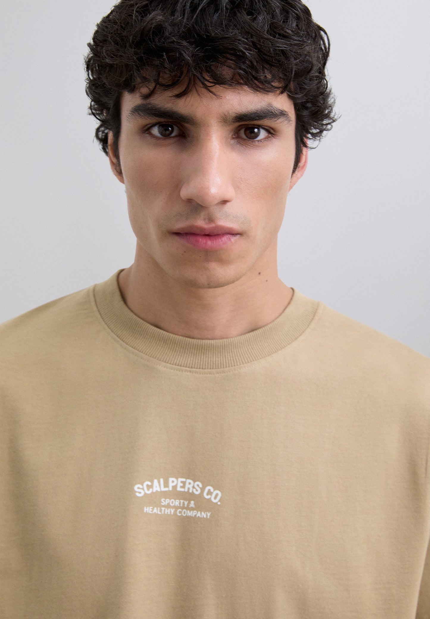 PRINT T-SHIRT WITH CONTRAST LOGO