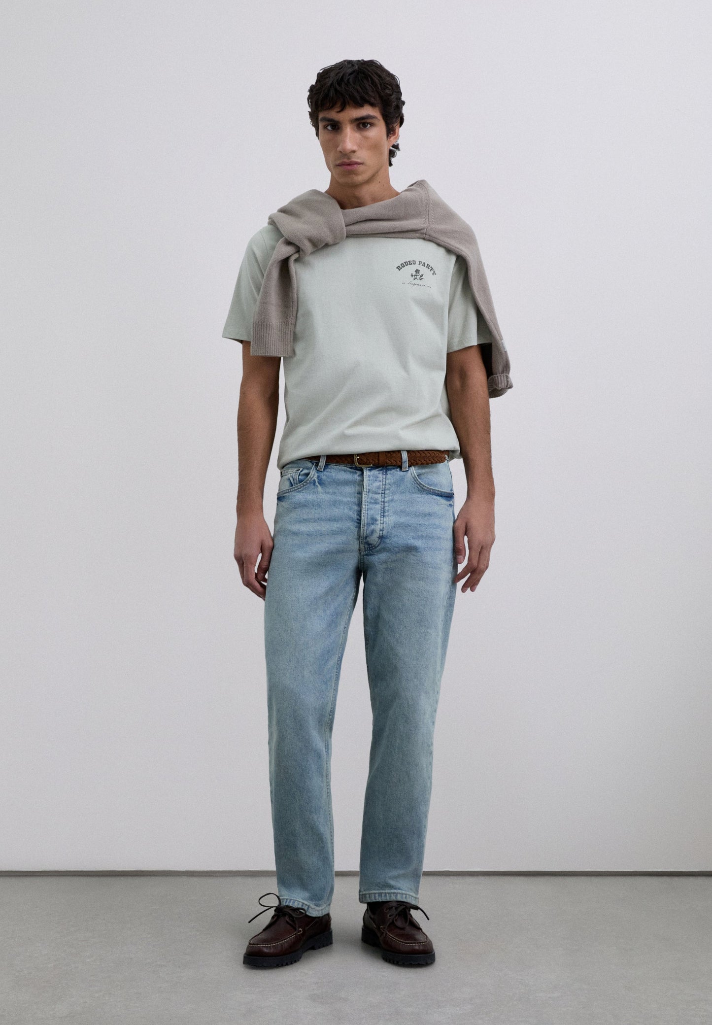 T-SHIRT WITH LOGO PRINT