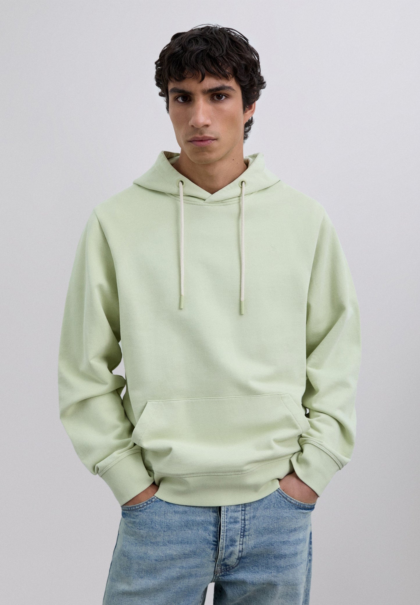 ADJUSTABLE HOODIE
