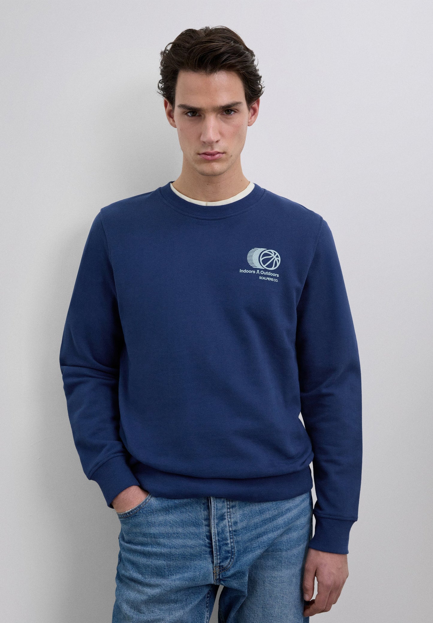 CREW NECK REGULAR FIT SWEATSHIRT