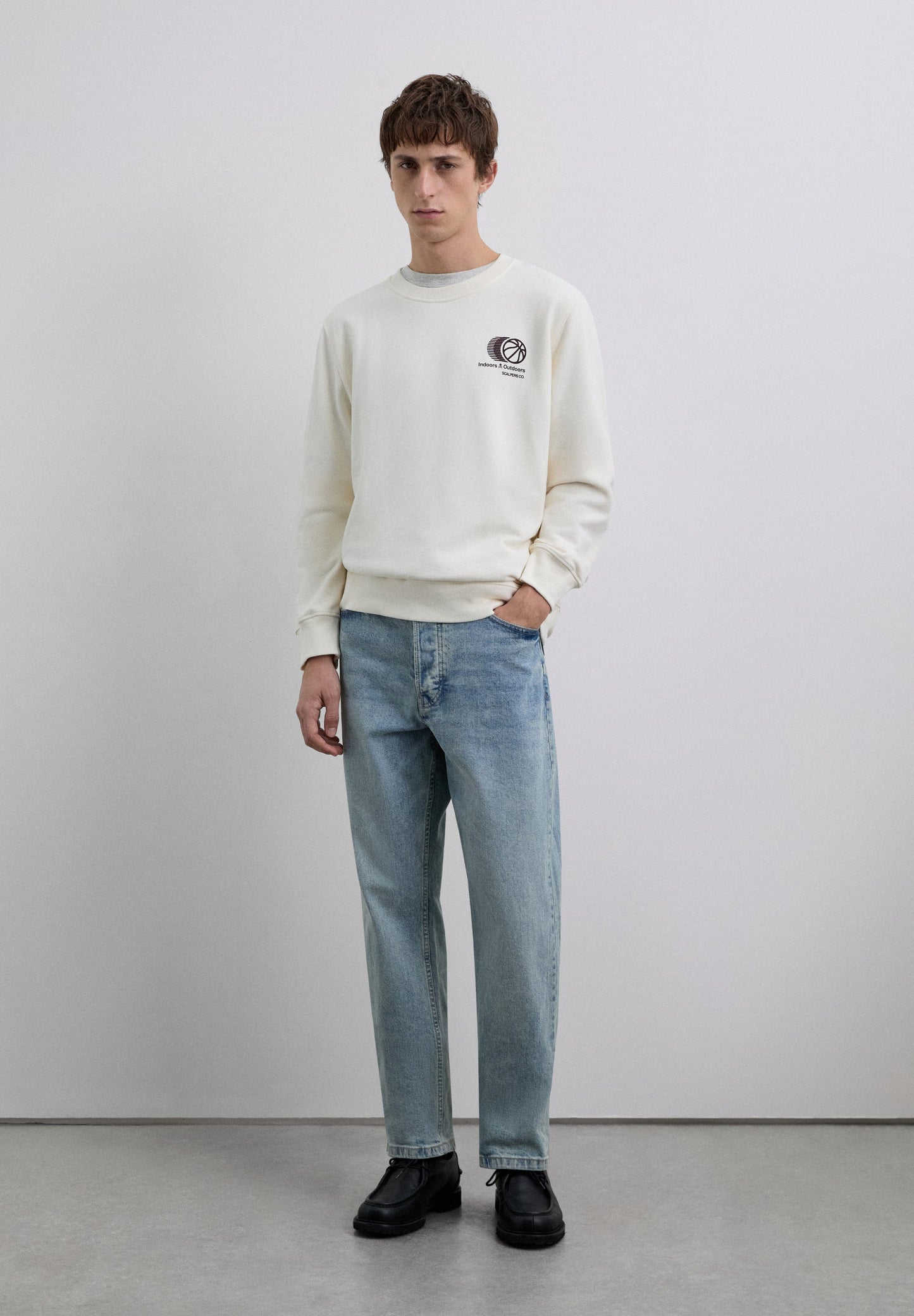 CREW NECK REGULAR FIT SWEATSHIRT