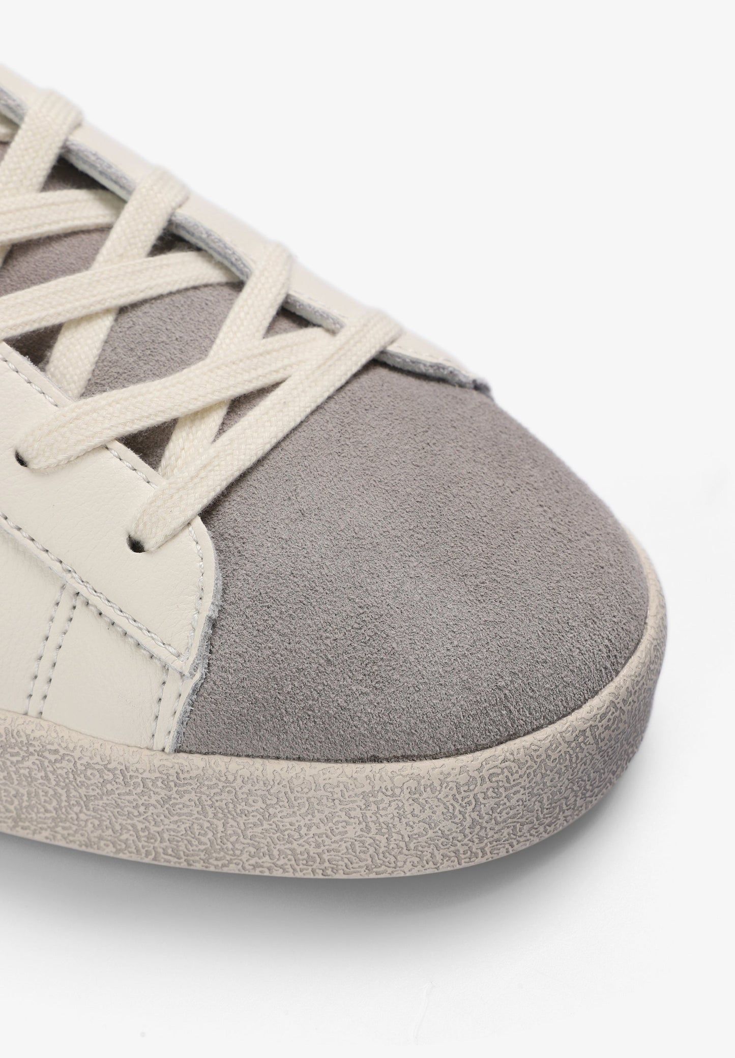 SNEAKERS CALAVERA PIEL - Scalpers