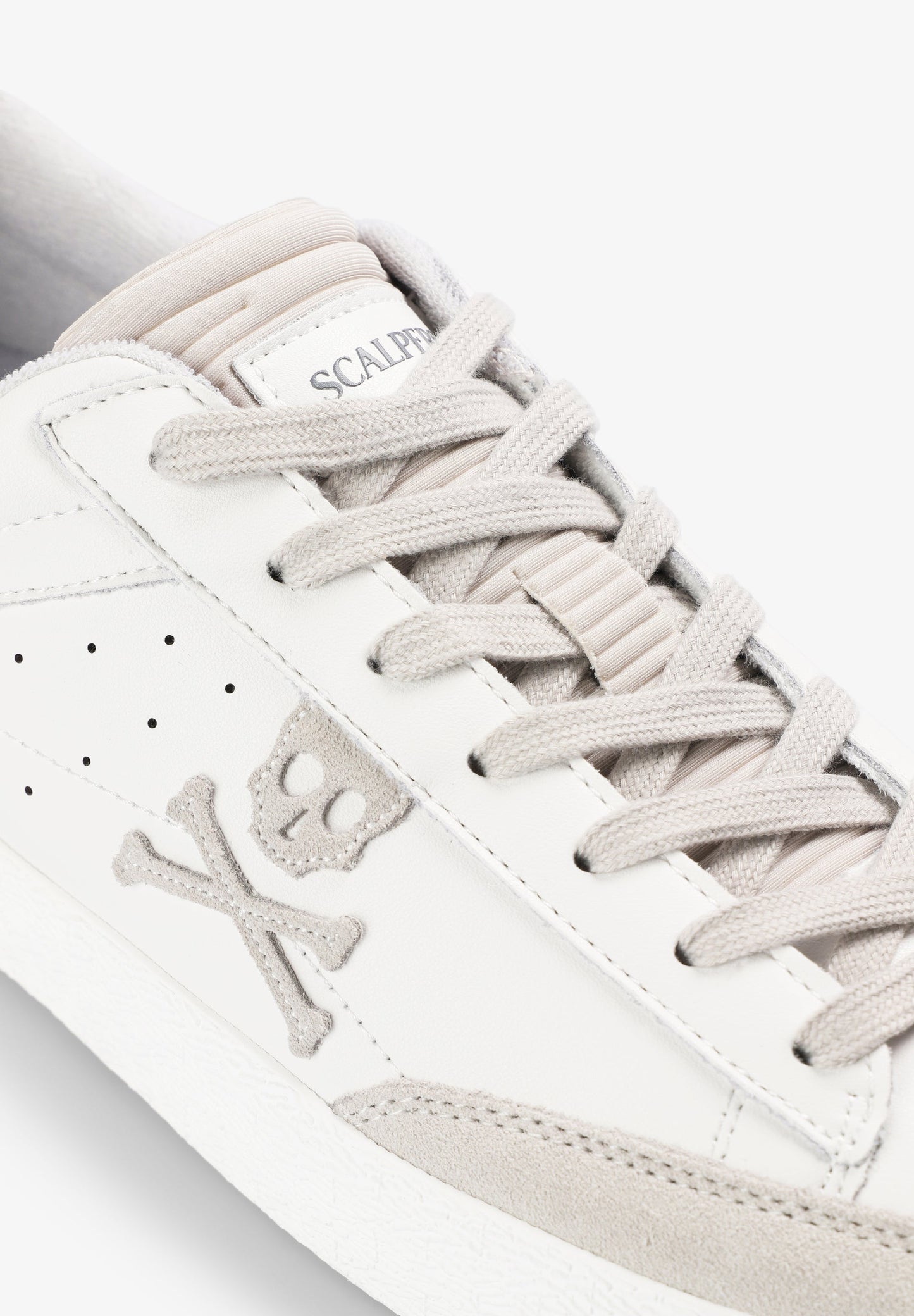SNEAKERS PIEL CALAVERA - Scalpers