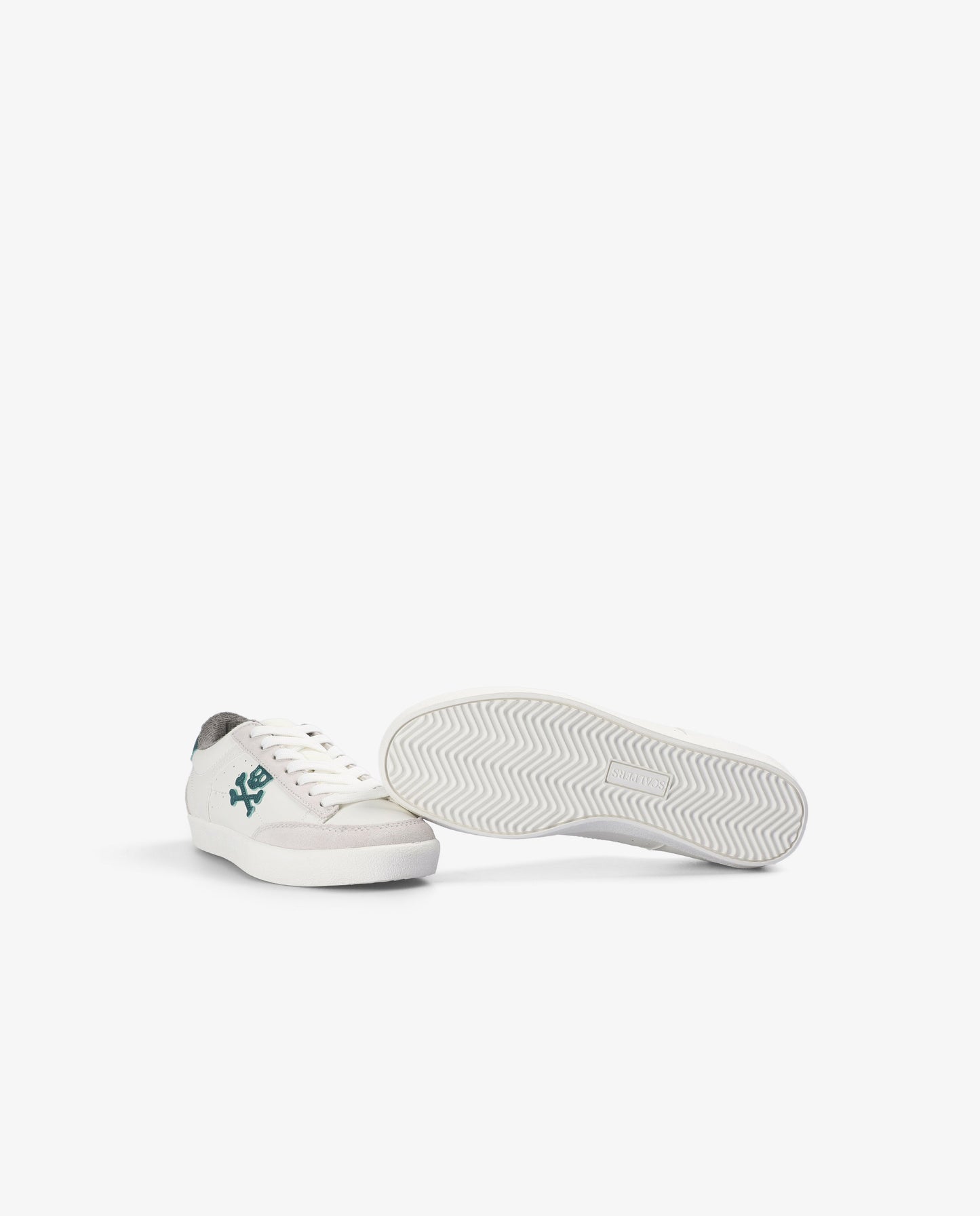 SNEAKERS WITH CONTRAST SKULL