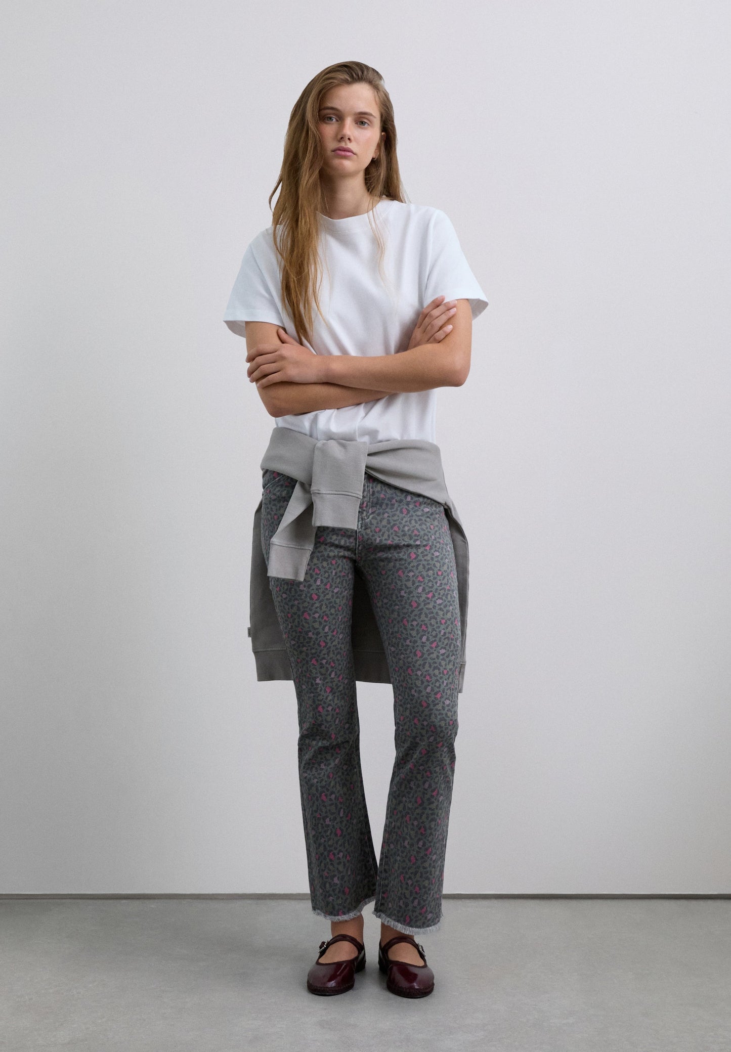 FLARED PRINTED TROUSERS