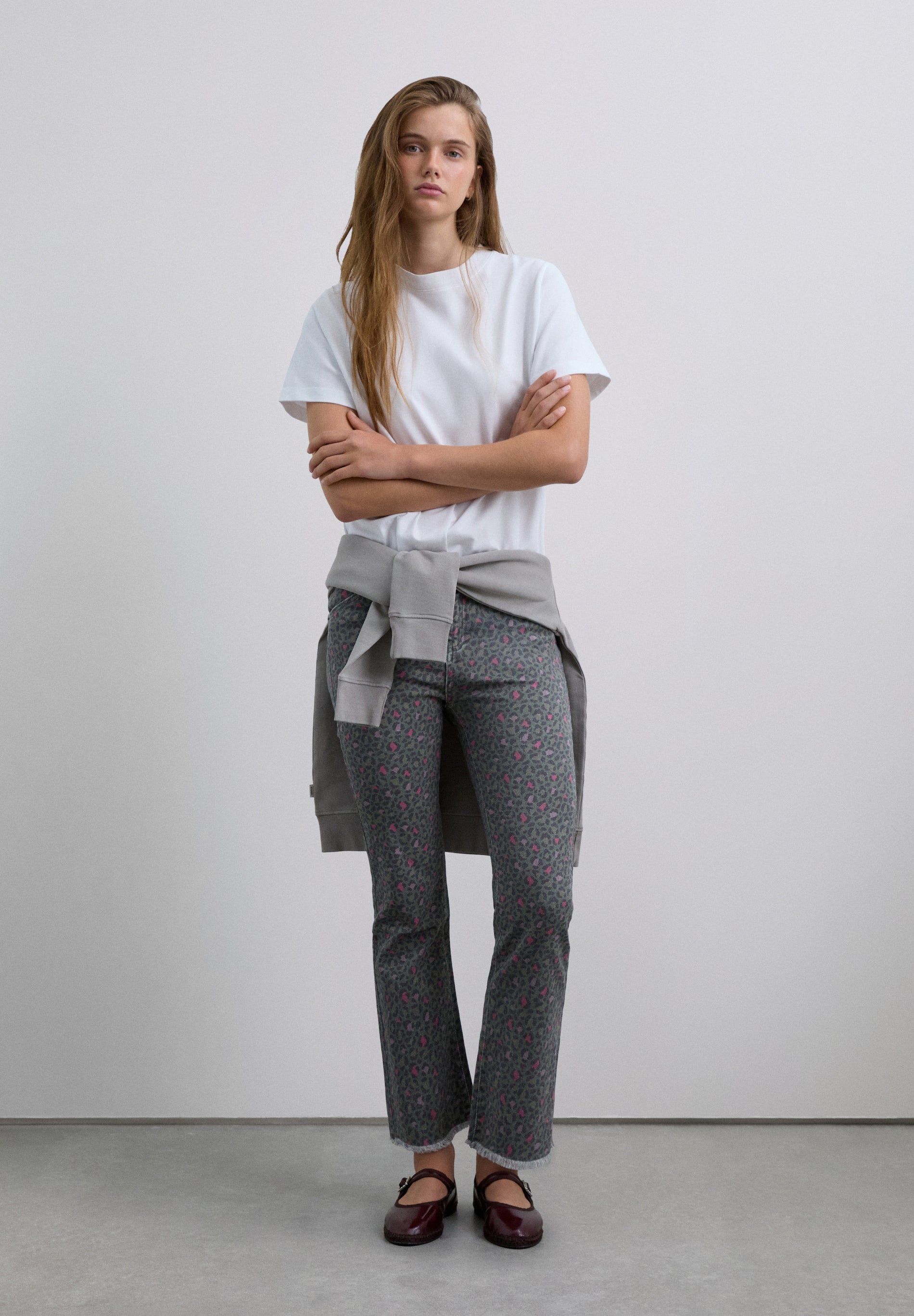 FLARED PRINTED TROUSERS