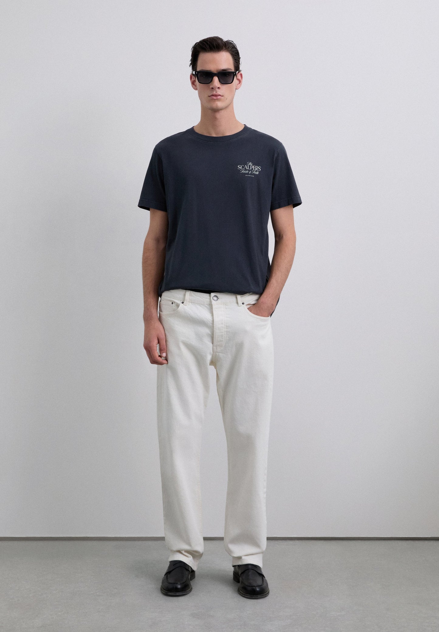 T-SHIRT WITH LOGO PRINT