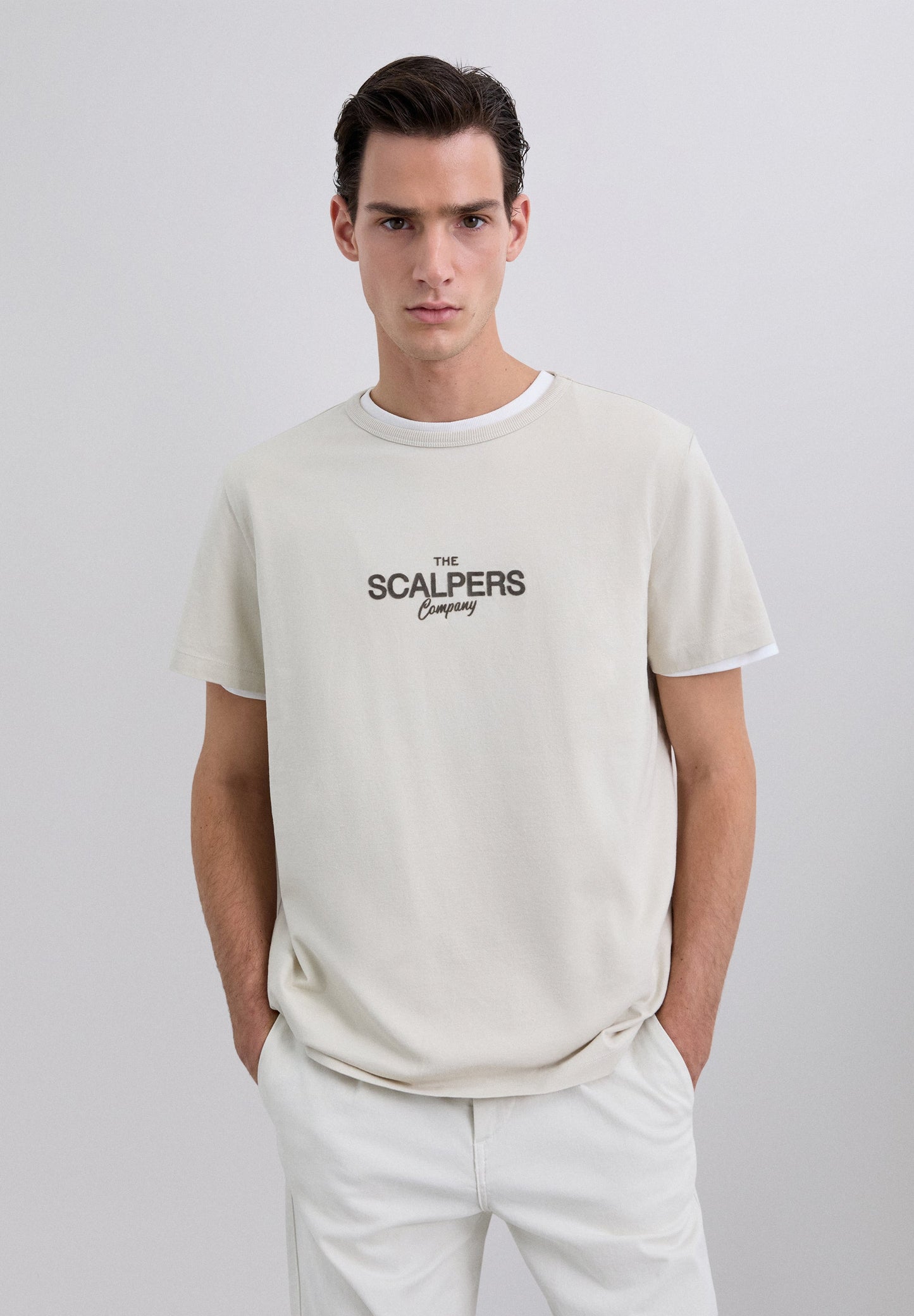 T-SHIRT WITH FRONT LOGO