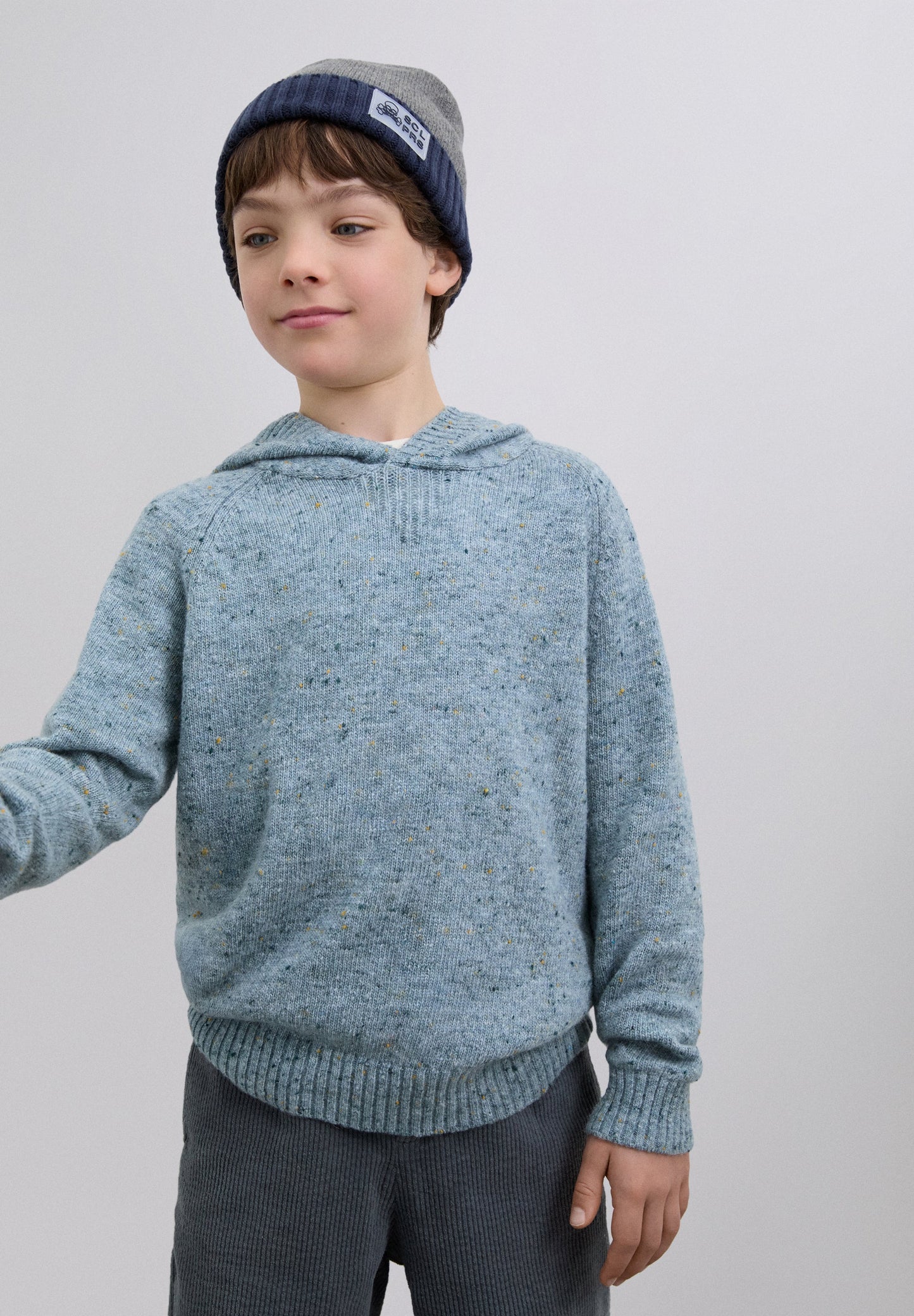 BASIC KNIT SWEATER WITH SKULL