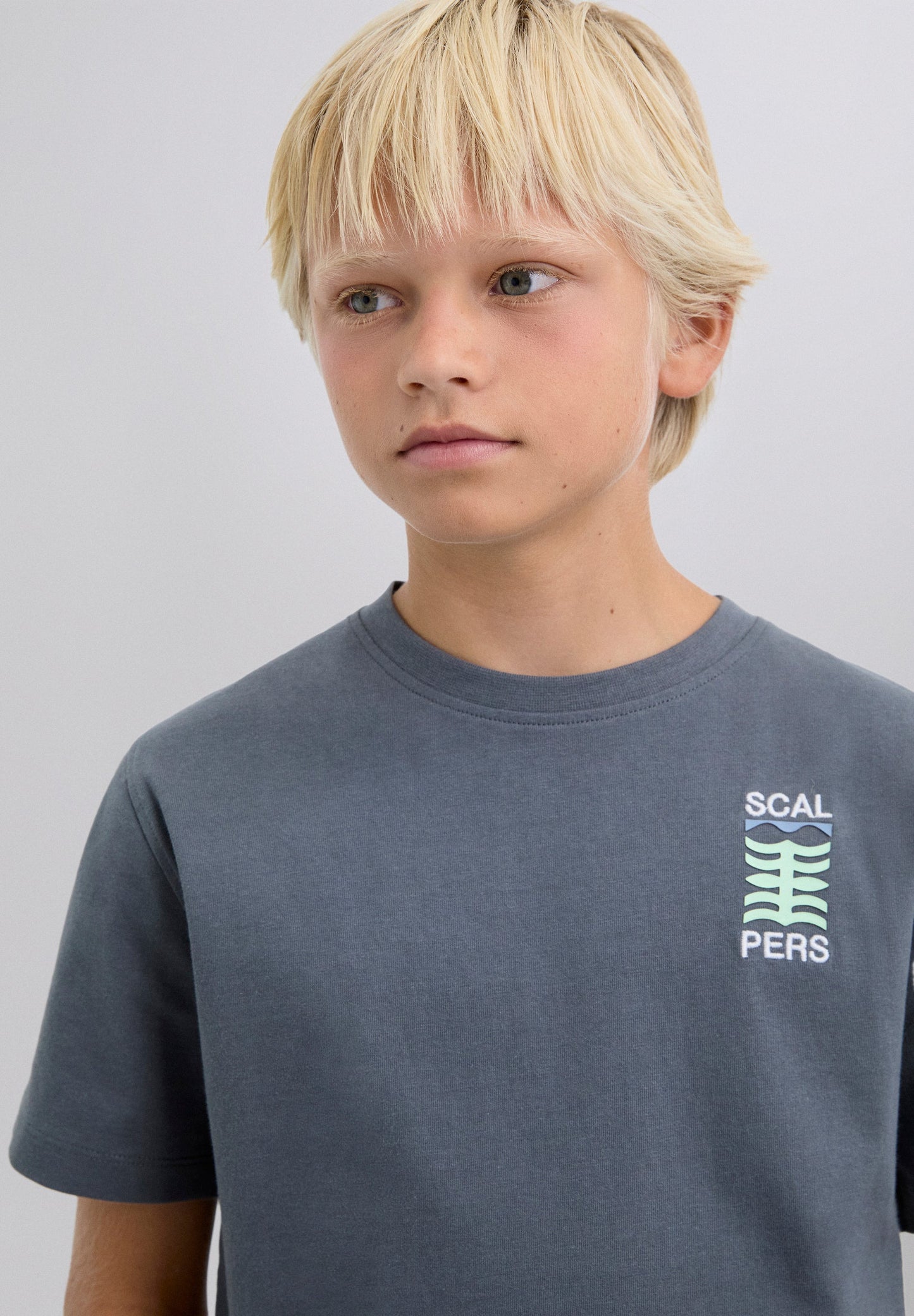 T-SHIRT WITH LOGO PRINT