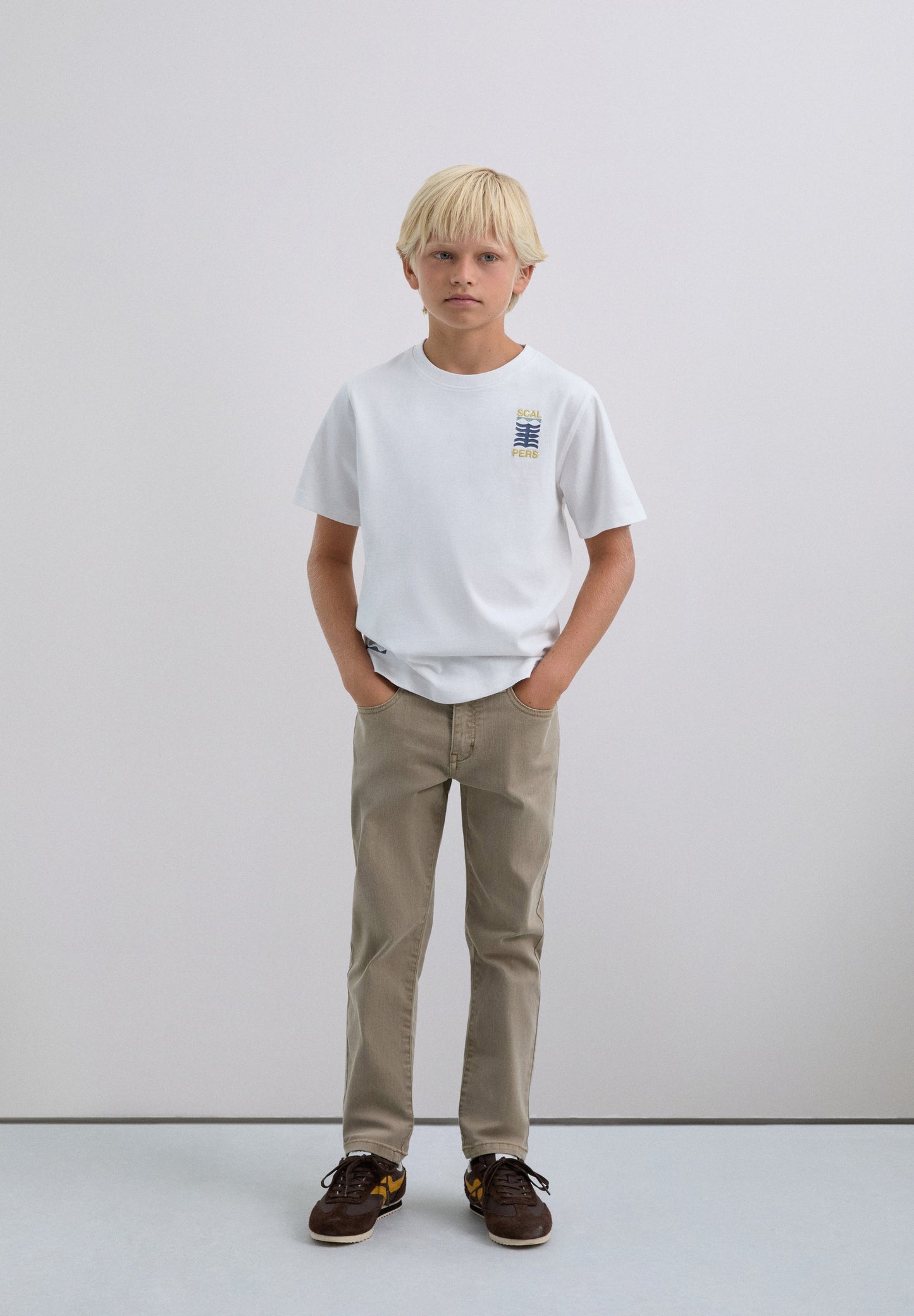 T-SHIRT WITH LOGO PRINT