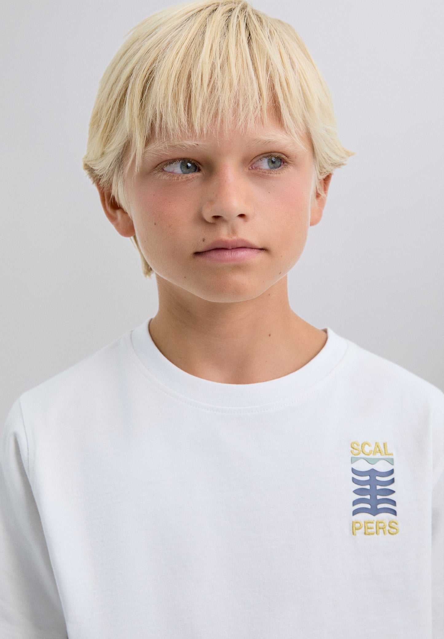 T-SHIRT WITH LOGO PRINT