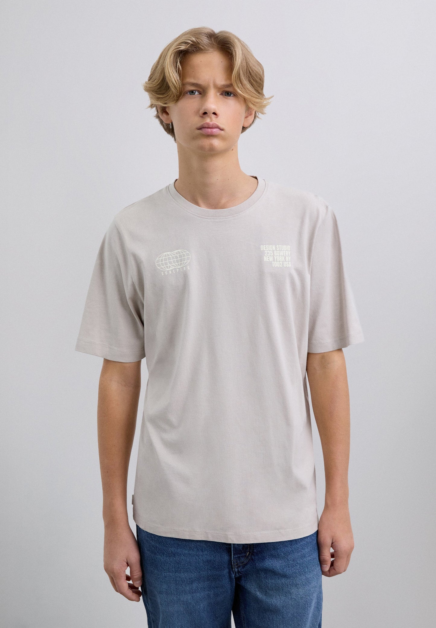 OFF LIMITS PRINT T-SHIRT