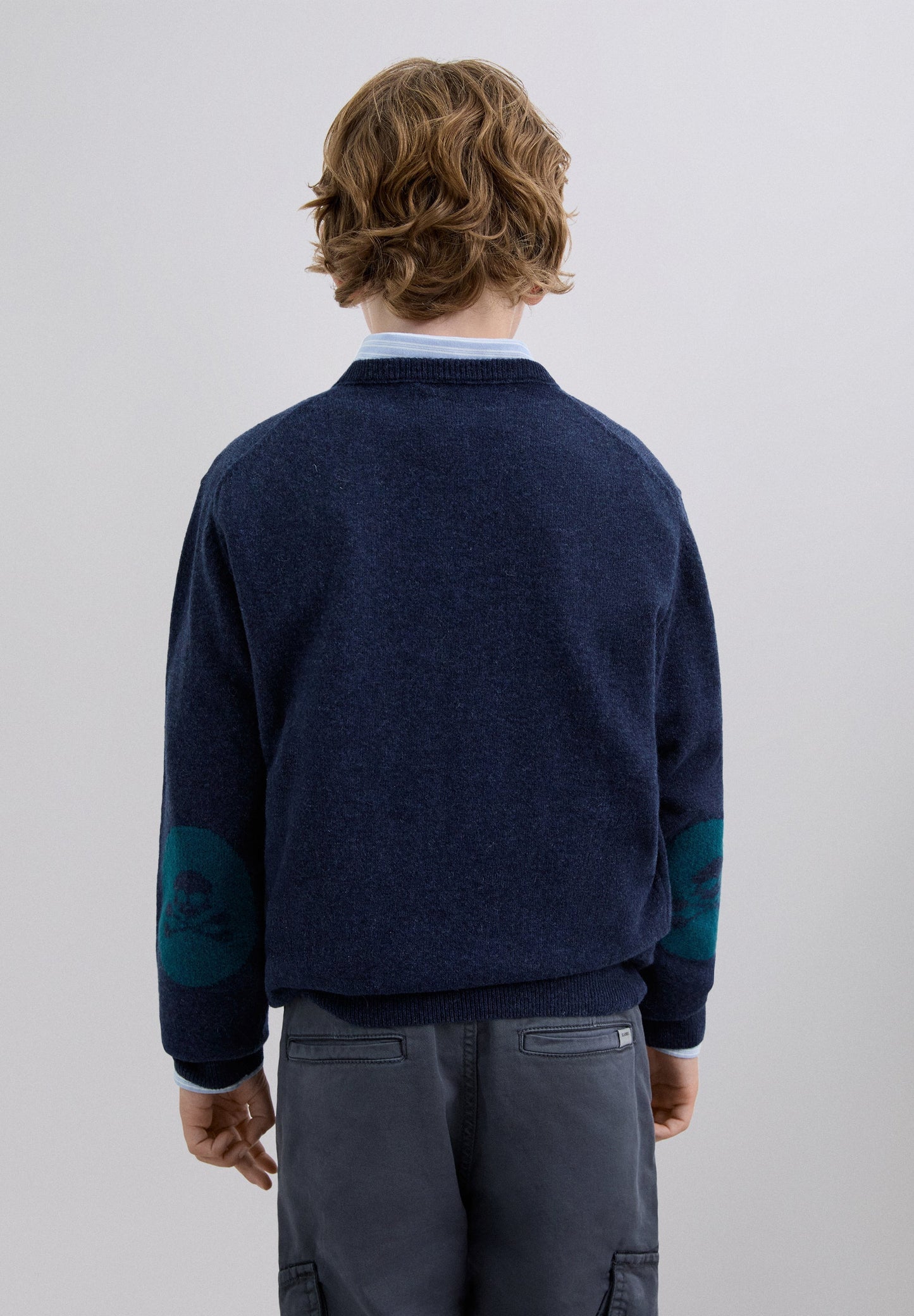 WOLLEN TRUI DOODSHOOFD