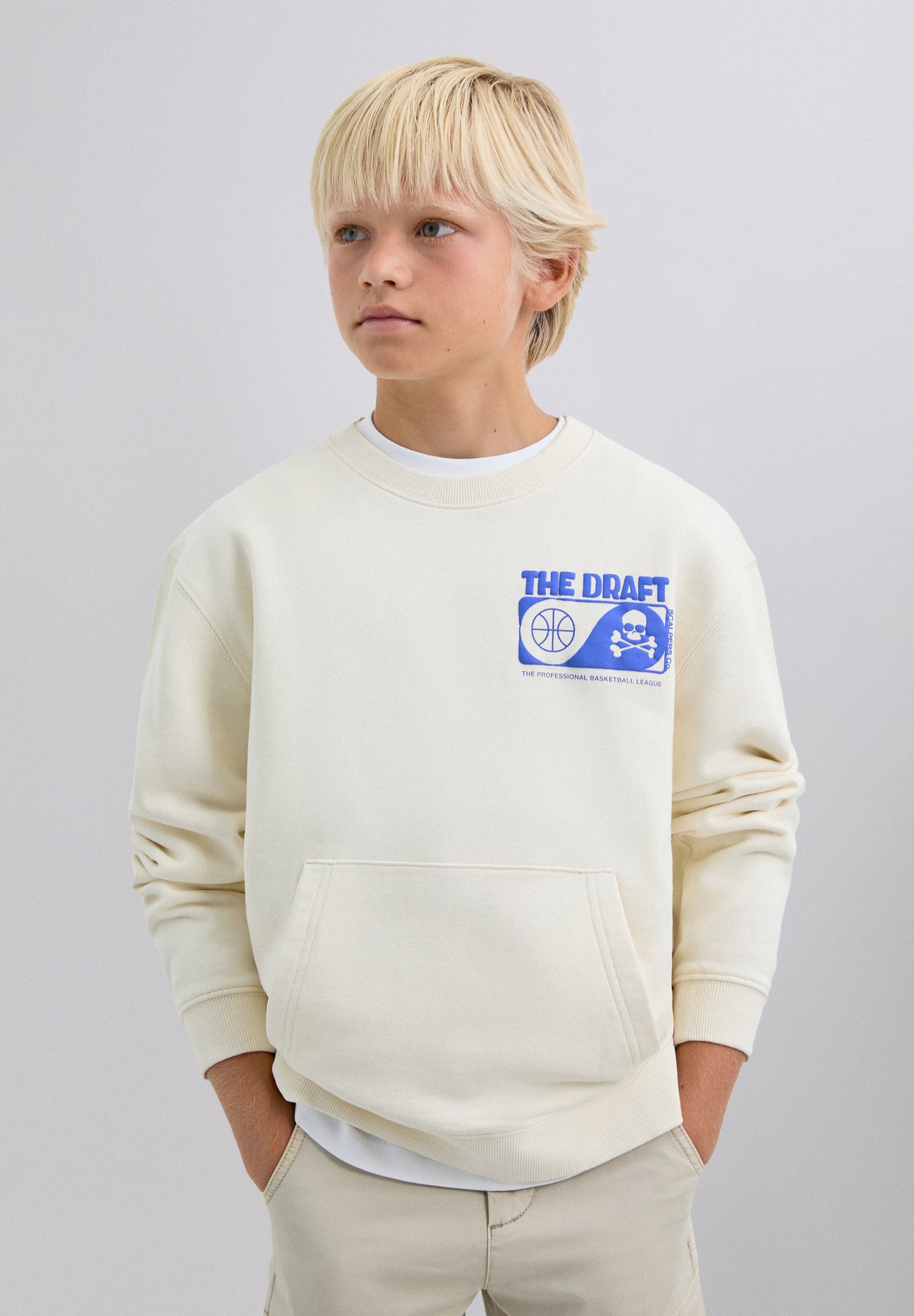 BASKETBALL PRINT SWEATSHIRT