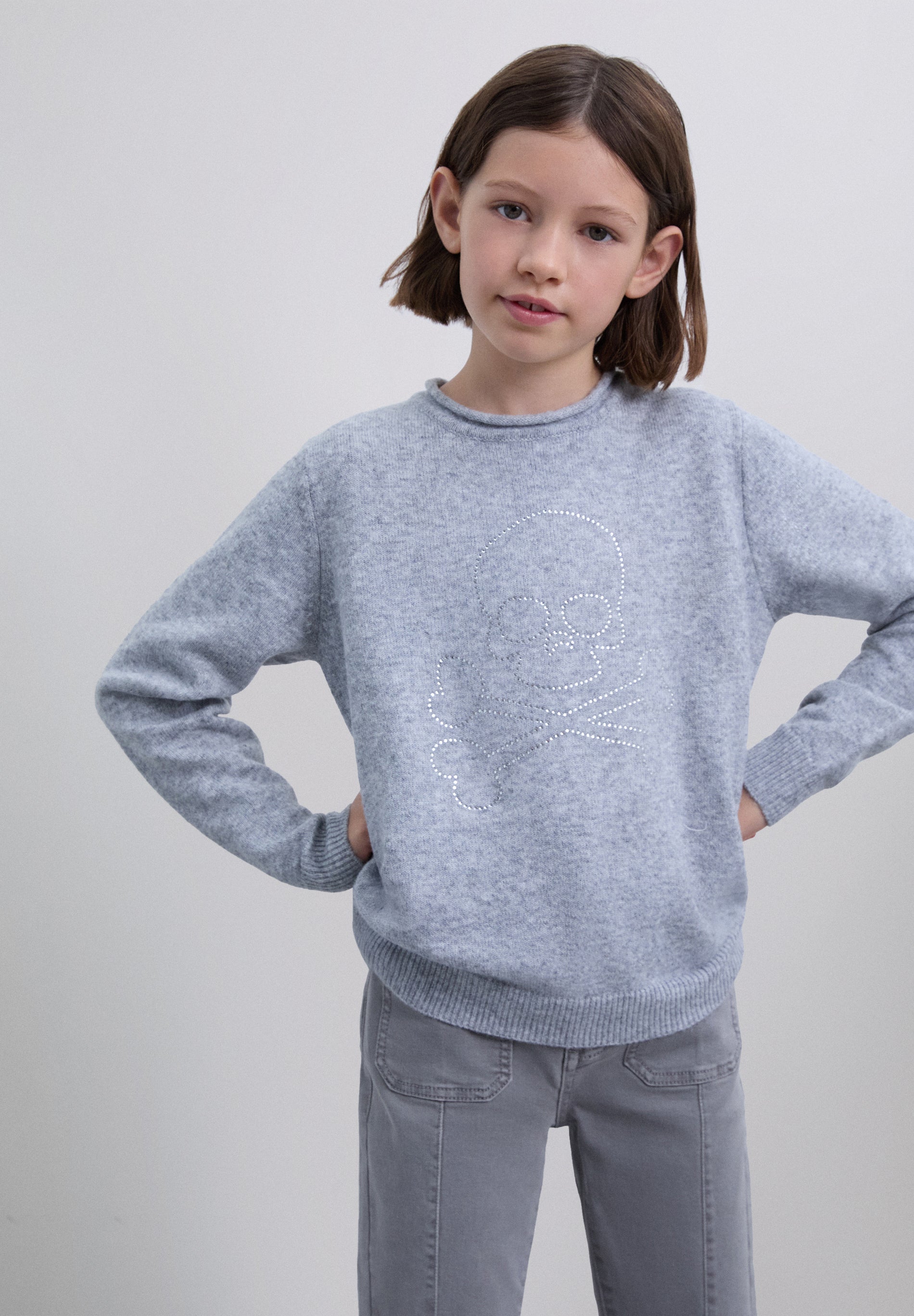 RHINESTONE SKULL SWEATER