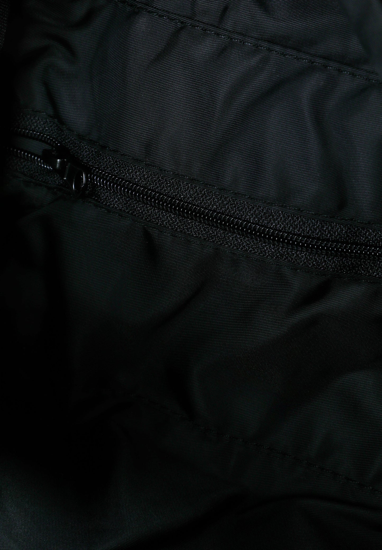 TRAVEL TOILETRY BAG WITH TONAL LOGO