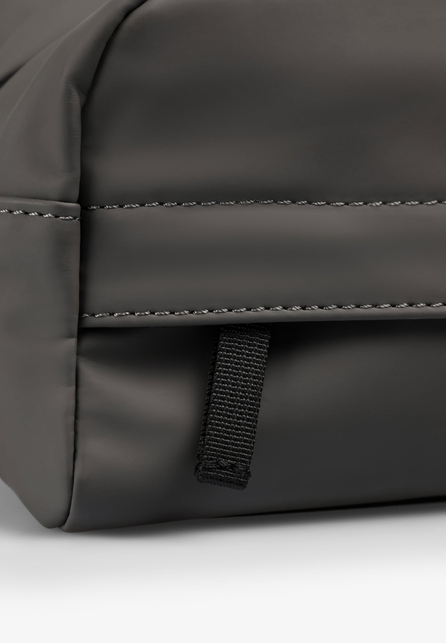 REFLECTIVE LOGO TOILETRY BAG