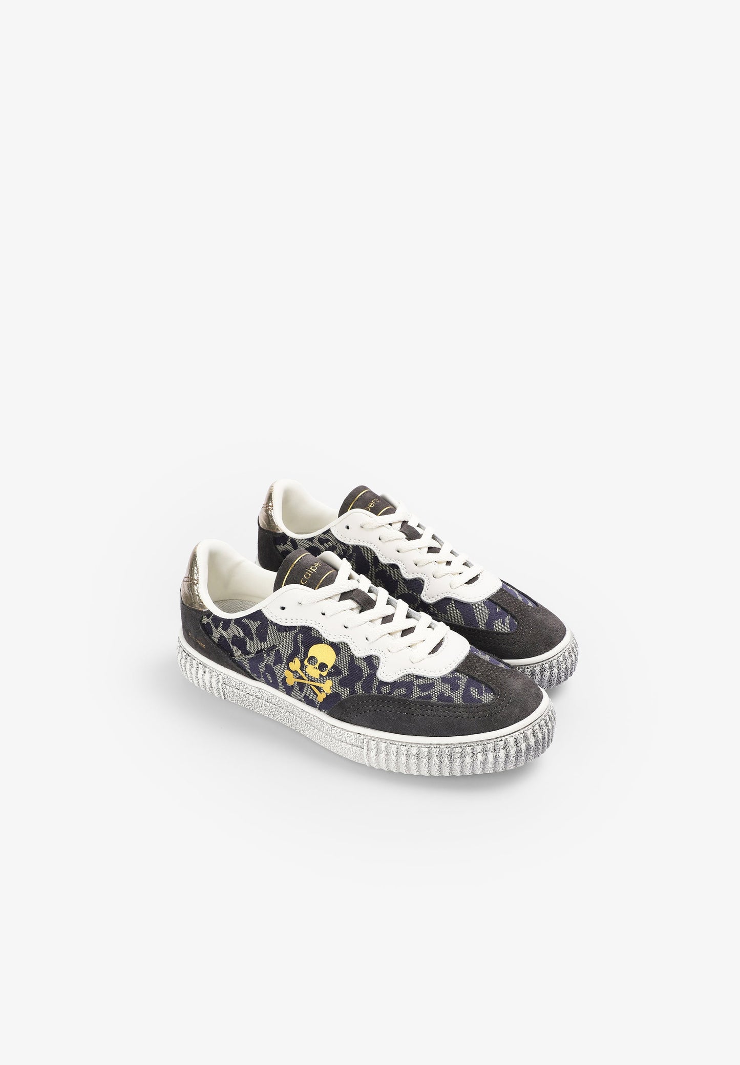 SNEAKERS WITH ANIMAL PRINT SKULL