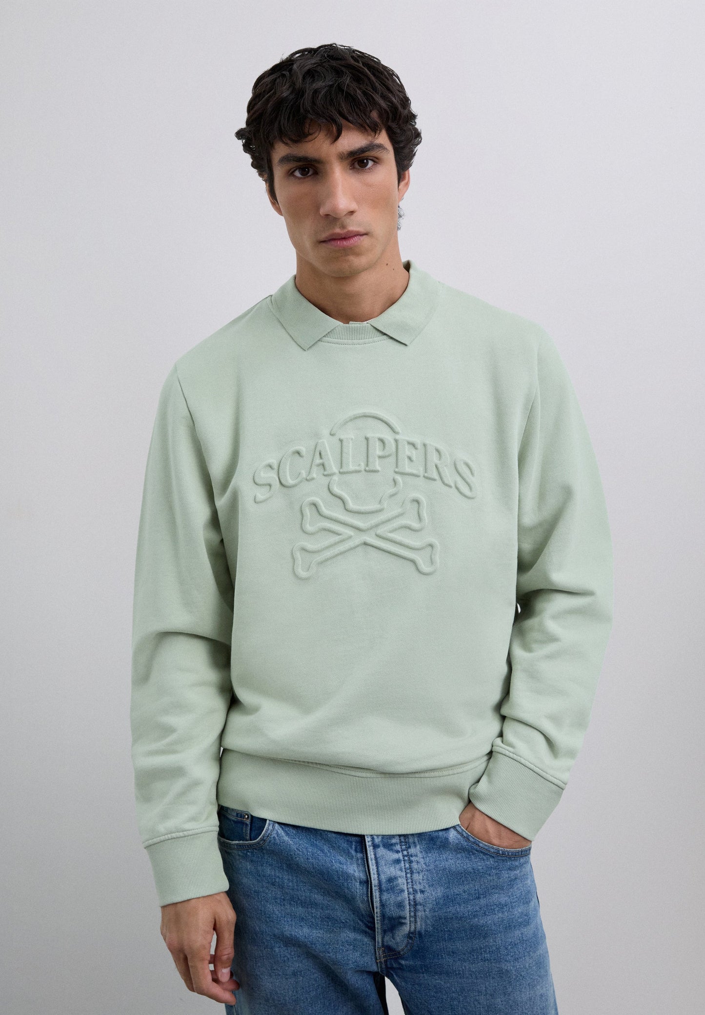 SWEATSHIRT WITH RAISED LOGO