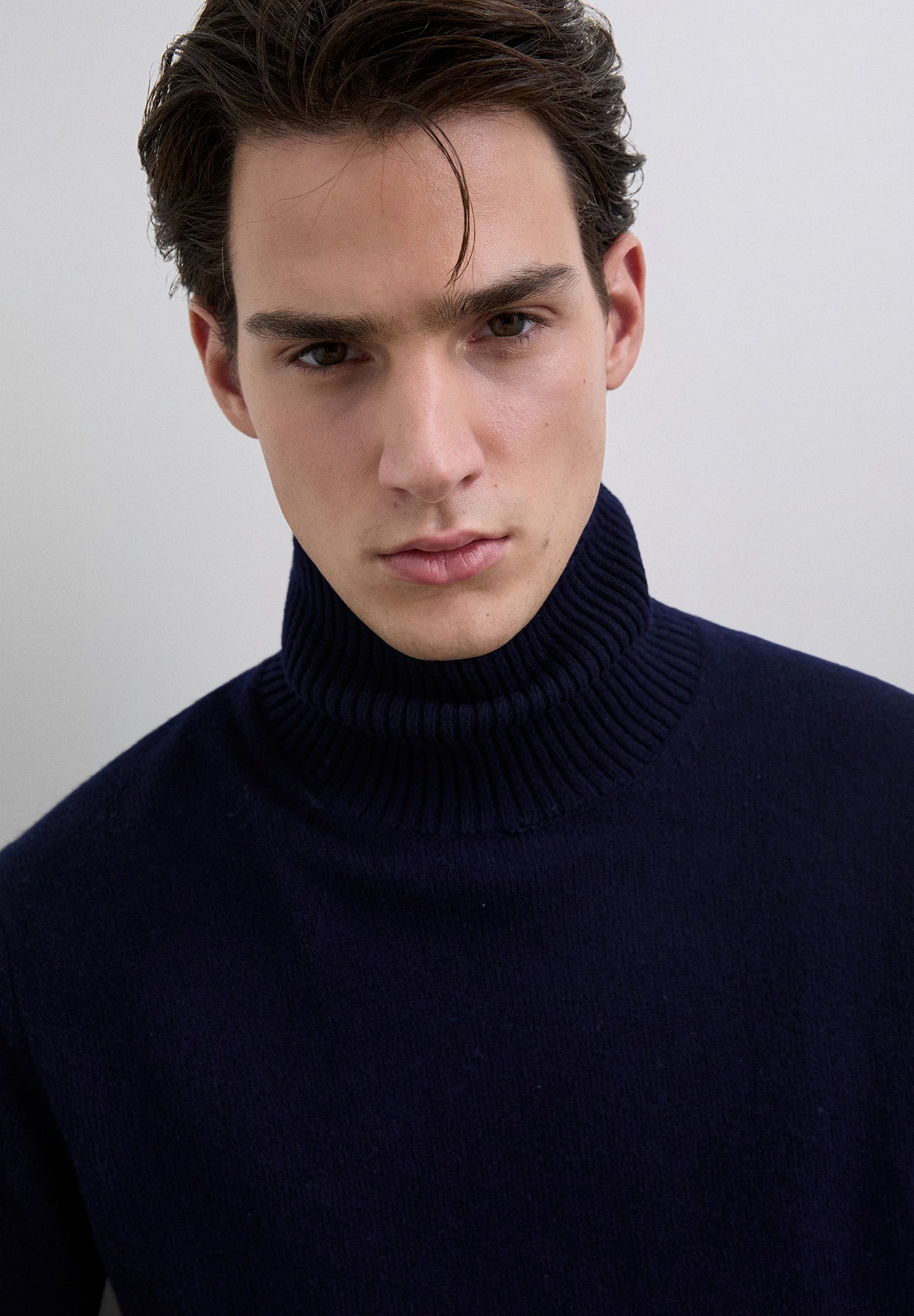 HIGH NECK WOOL SWEATER