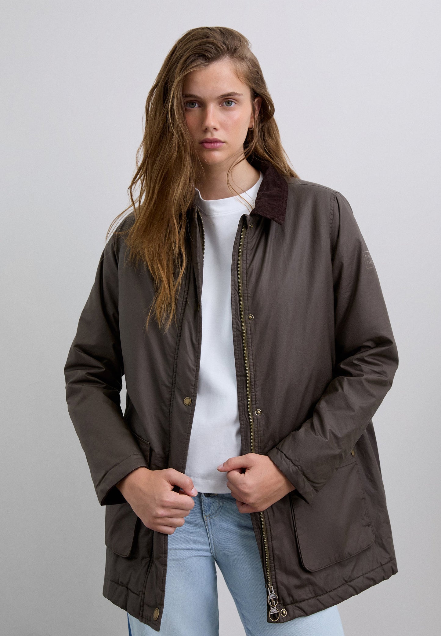 CONTRAST COLLAR JACKET