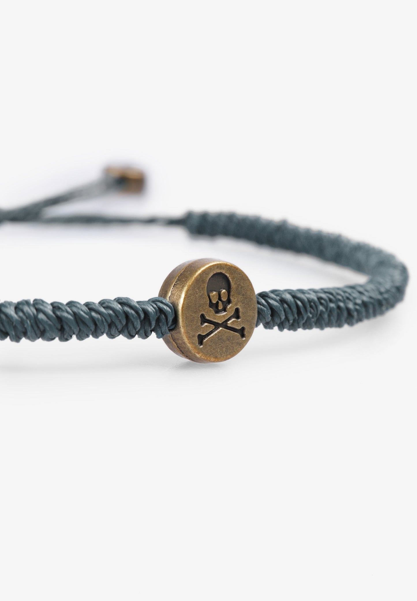 ADJUSTABLE BRAIDED BRACELET