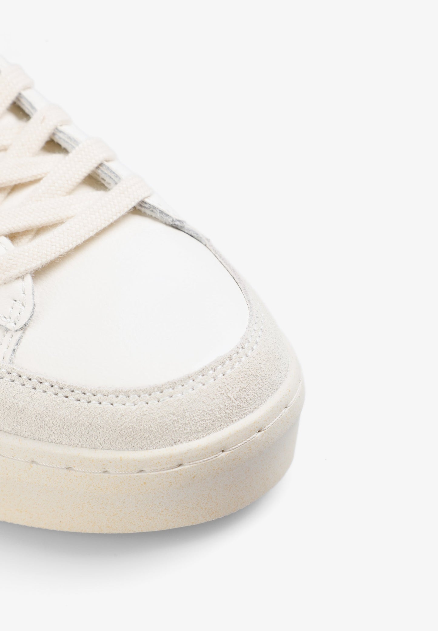 LOW TOP SNEAKERS WITH SIDE SKULL