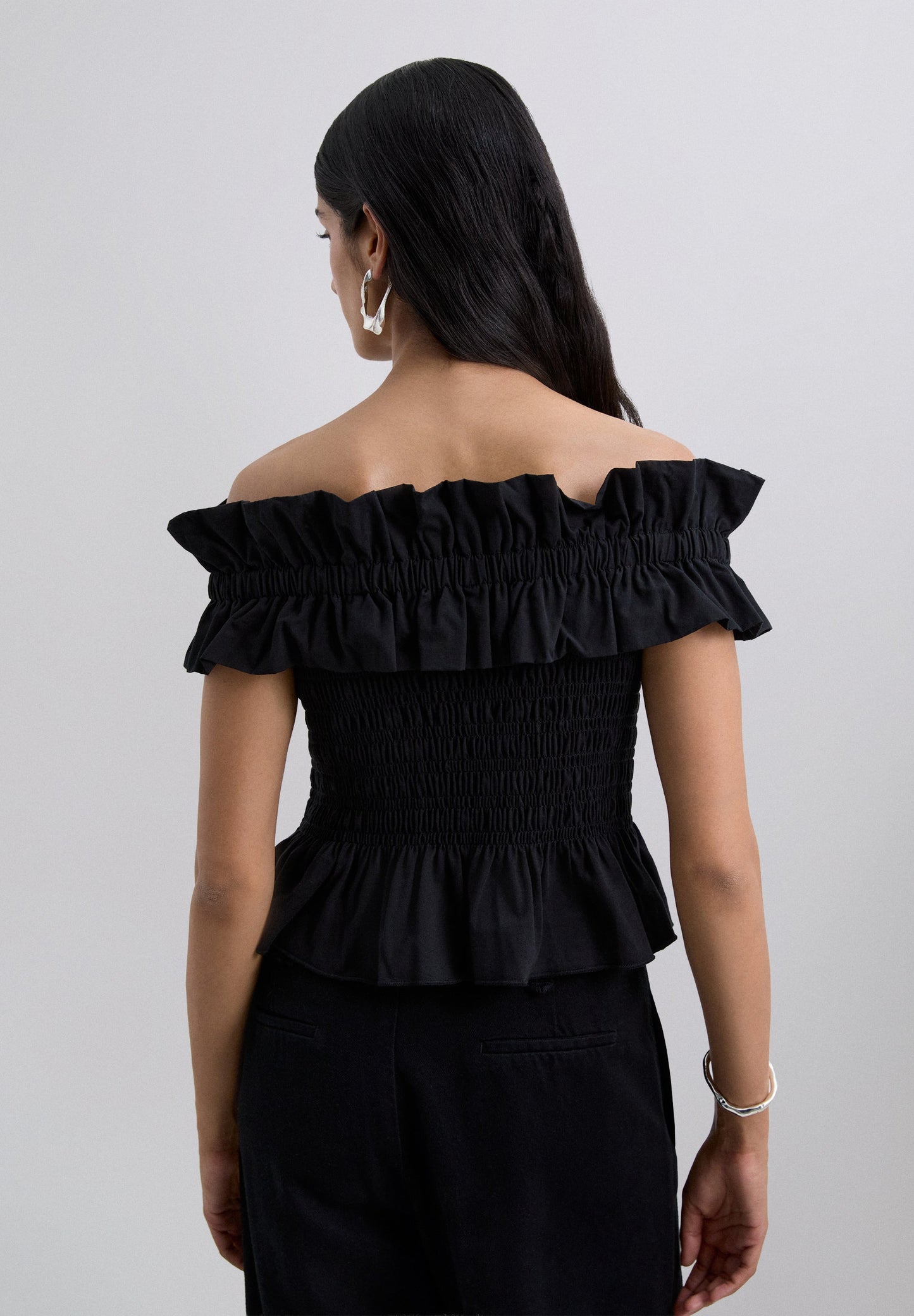 GATHERED RUFFLES TOP