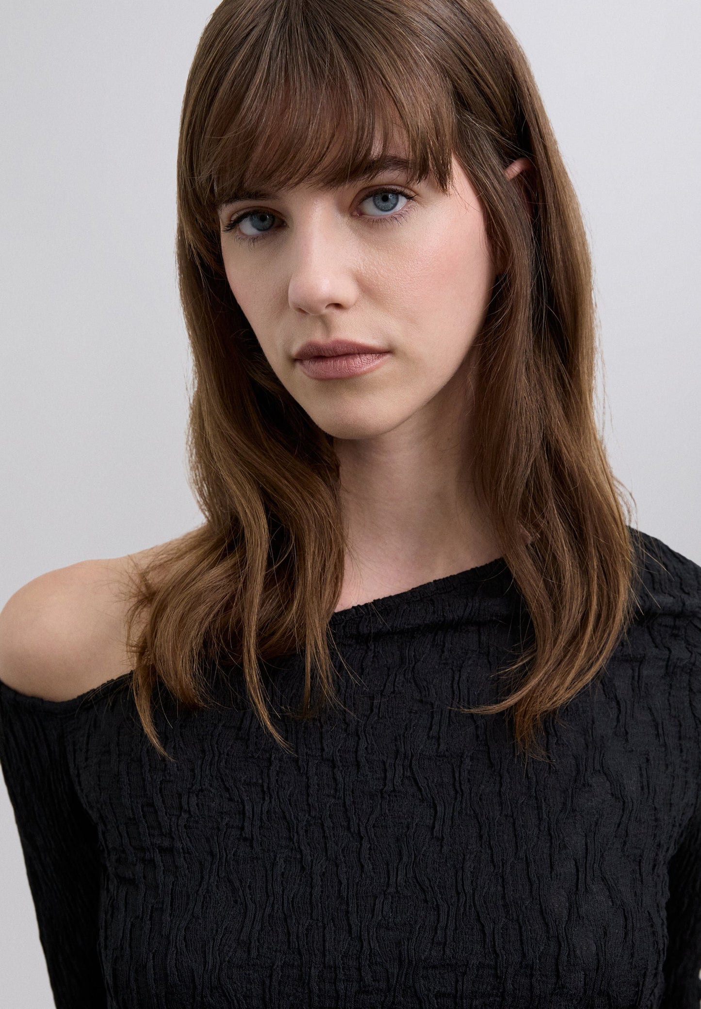 ASYMMETRIC OFF-THE-SHOULDER TOP