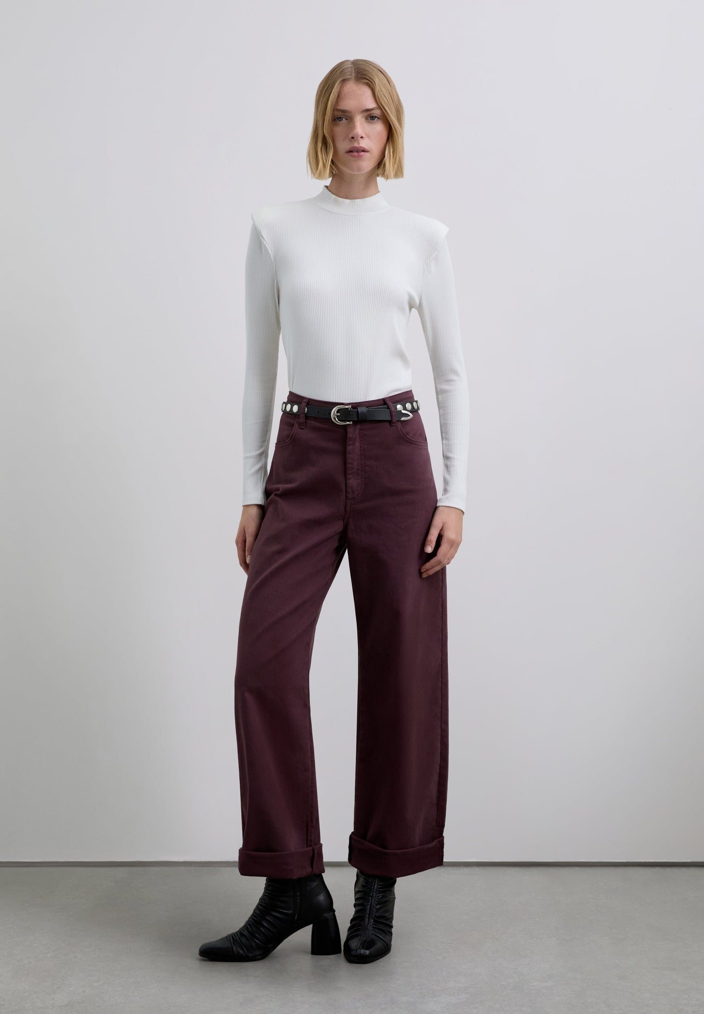 LONG SLEEVE TOP WITH SHOULDER PADS