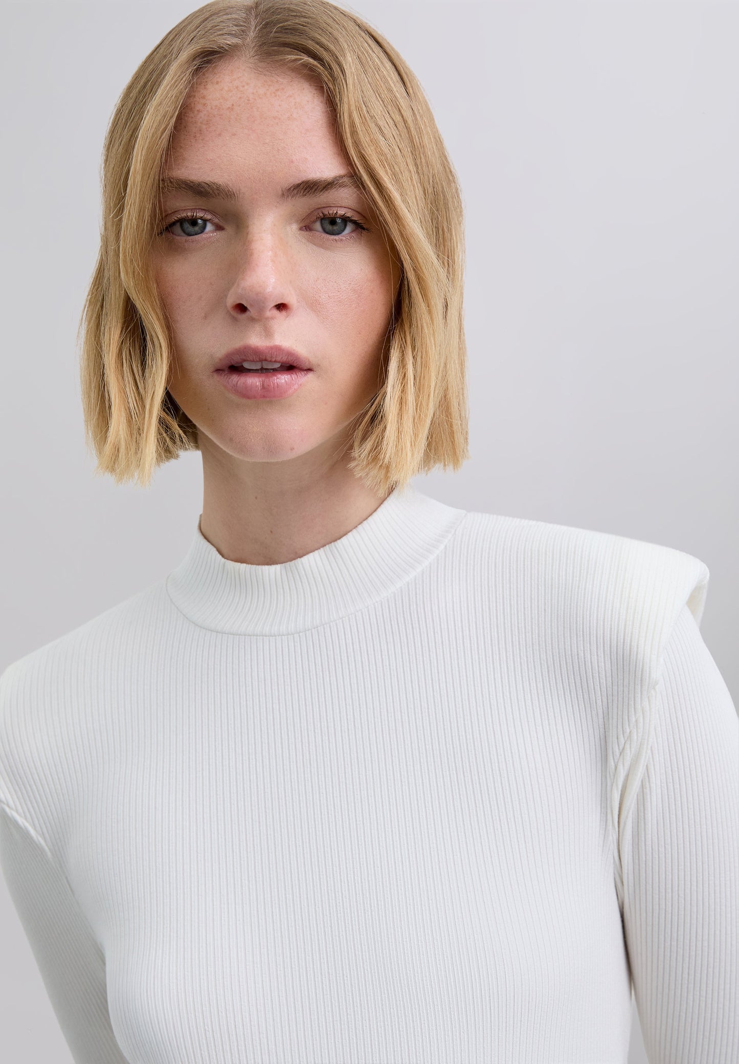 LONG SLEEVE TOP WITH SHOULDER PADS
