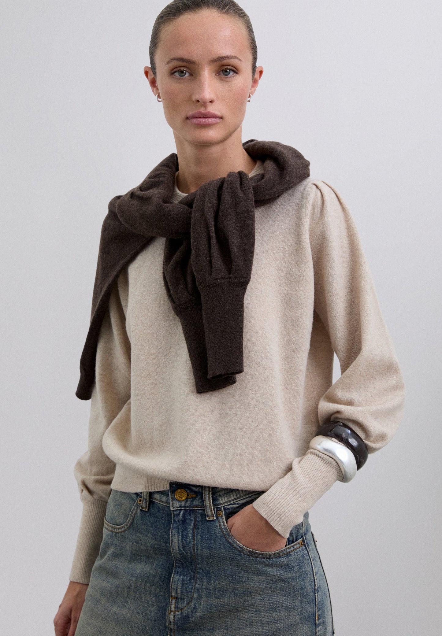 SWEATER WITH PUFFED SLEEVES