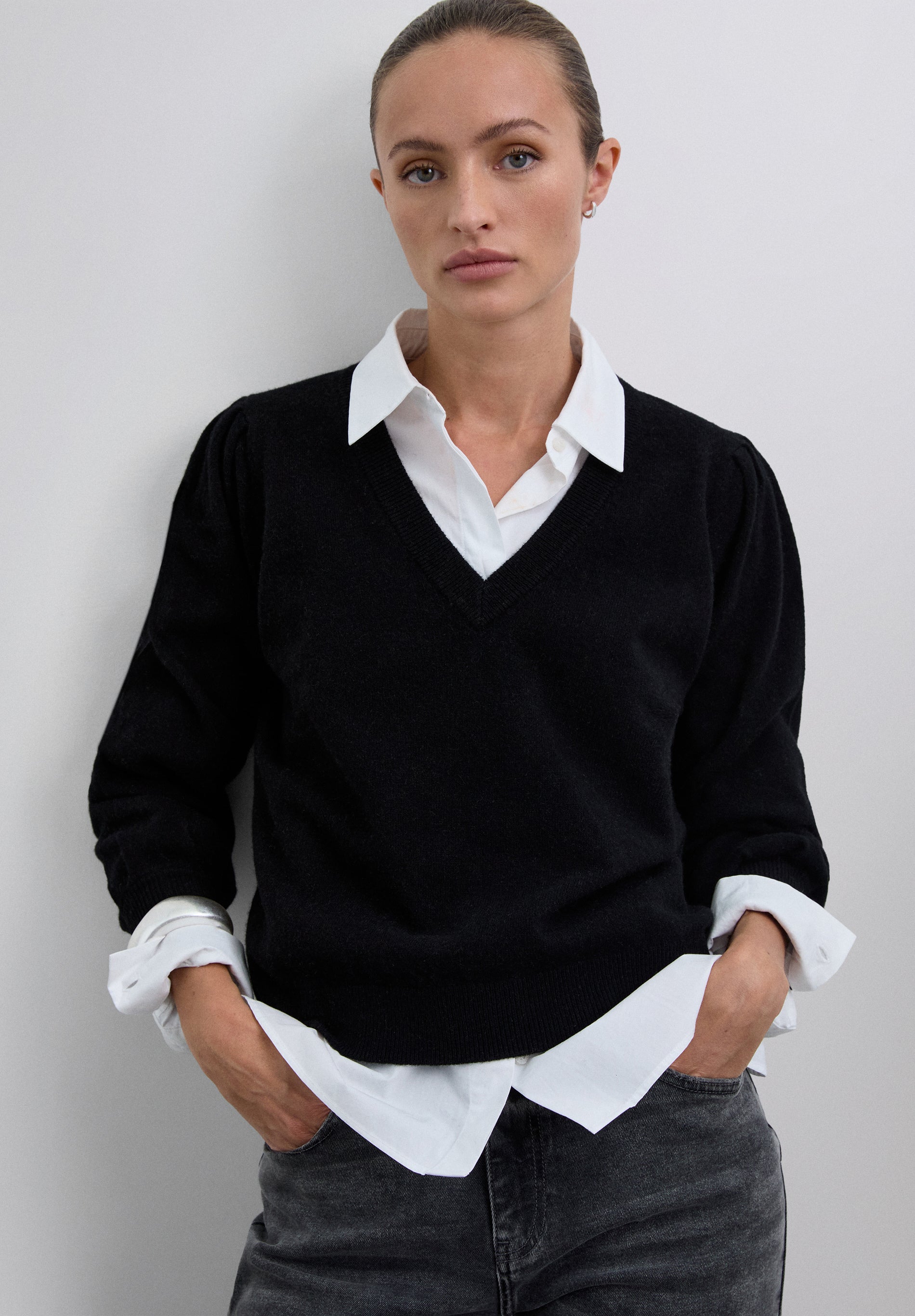 SWEATER WITH PUFFED SLEEVES