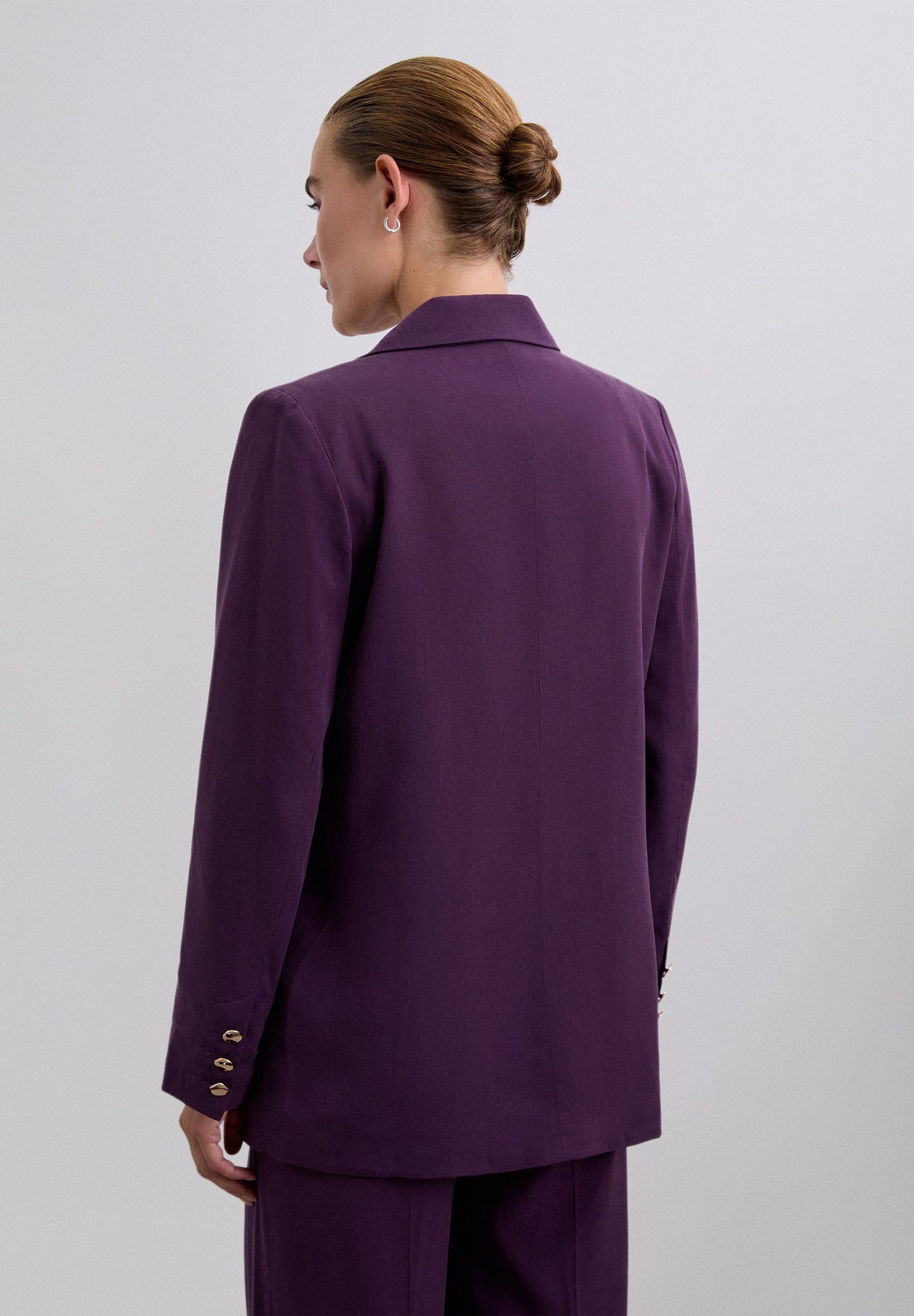 DOUBLE-BREASTED BLAZER