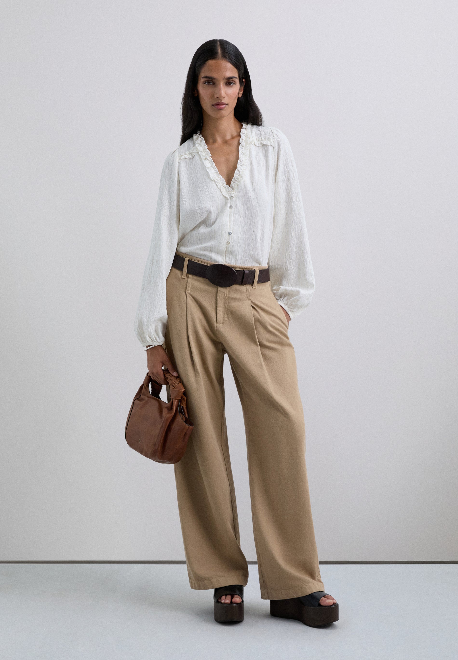 METALLIC THREAD BLOUSE WITH RUFFLES