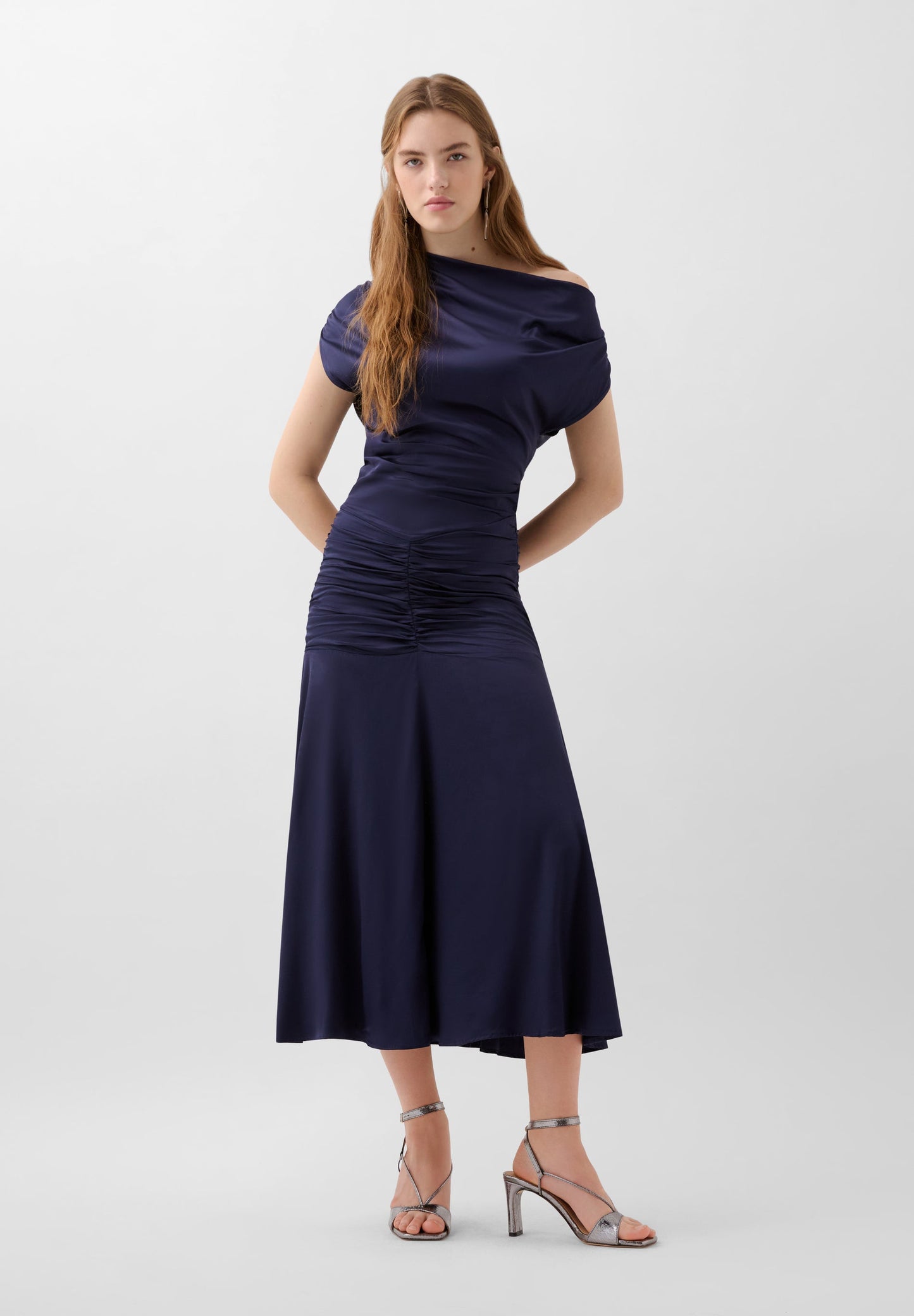 ROBE MIDI FLUIDE SATINÉE