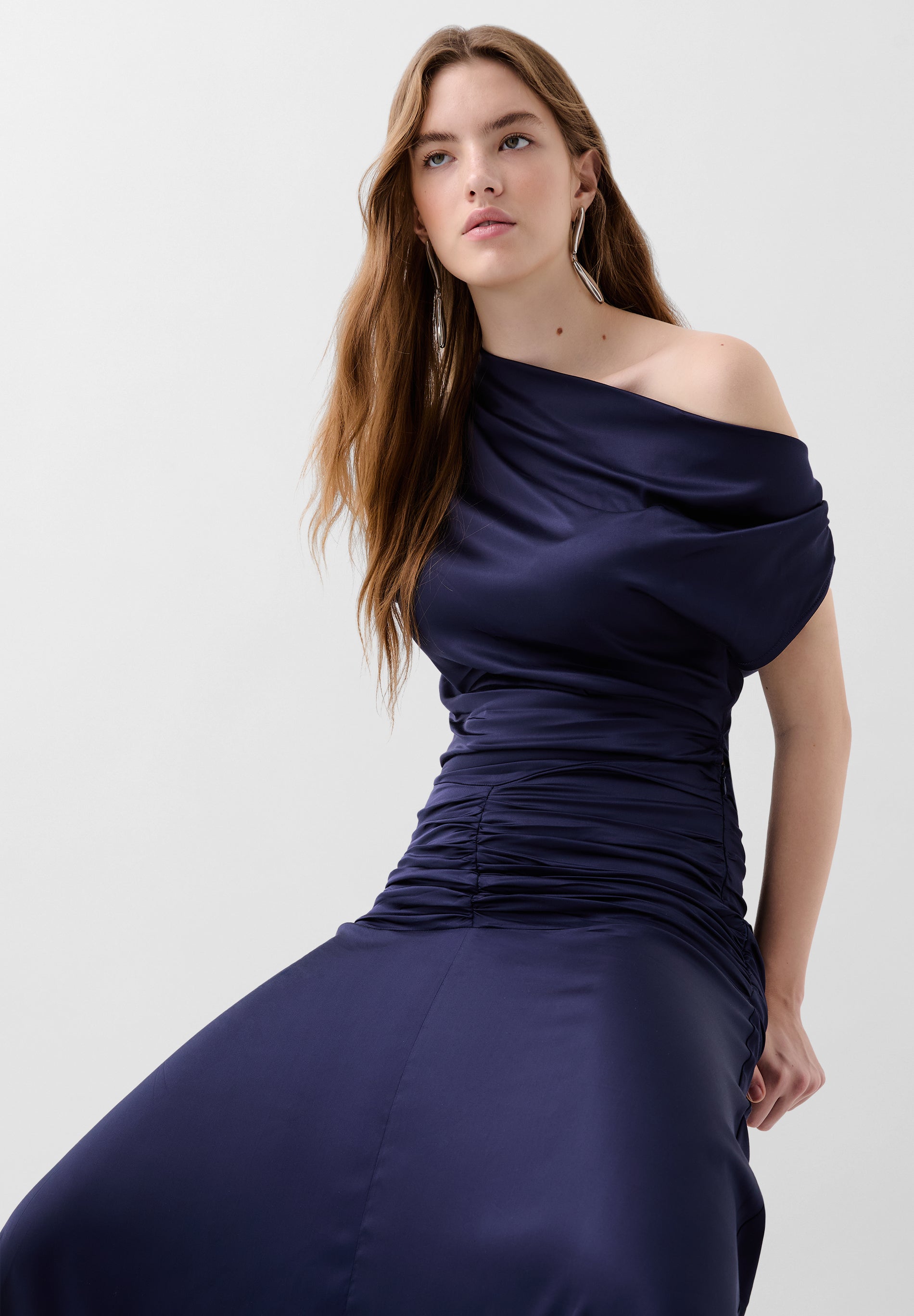 ROBE MIDI FLUIDE SATINÉE