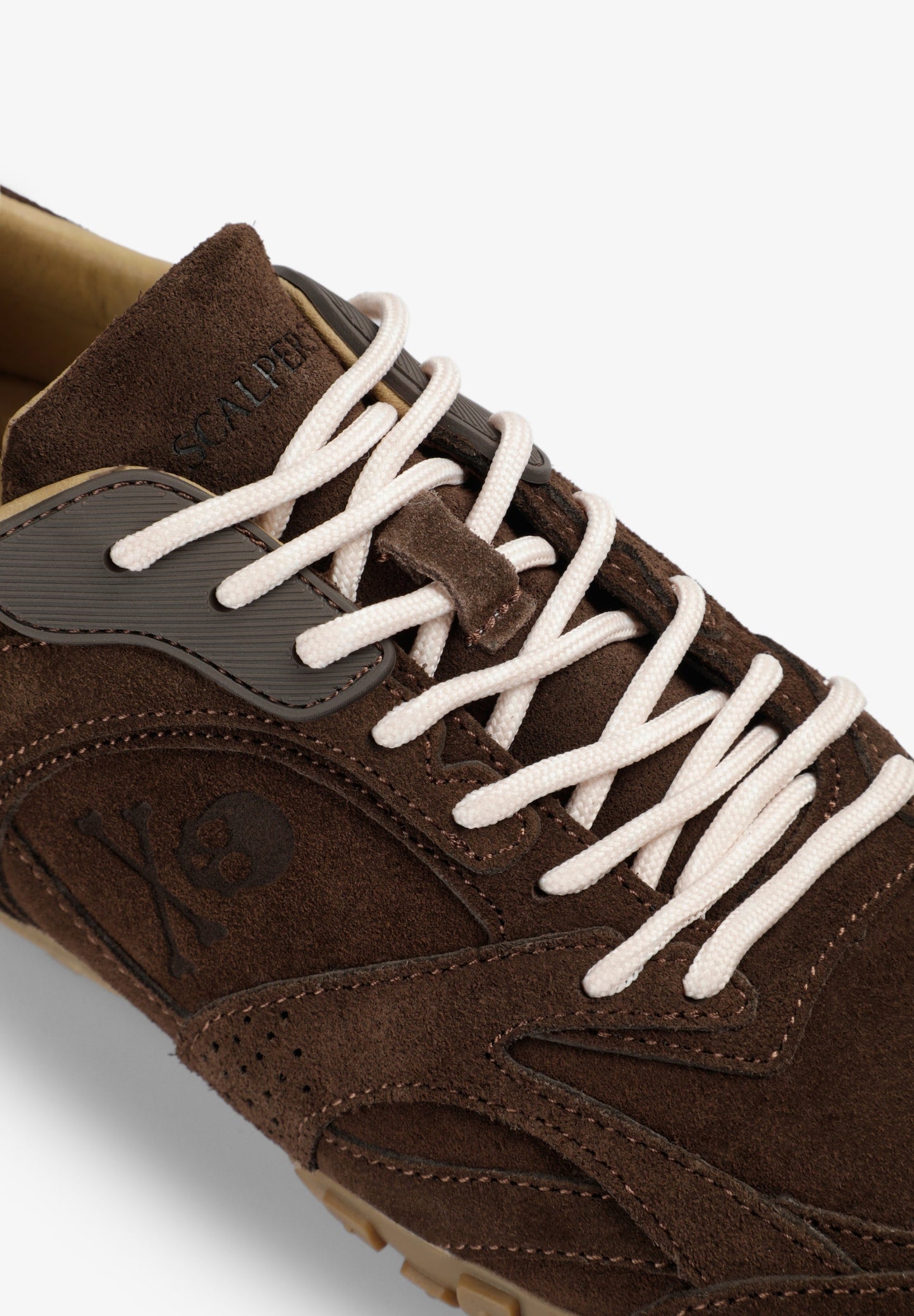 SUÈDE RUNNING SNEAKER