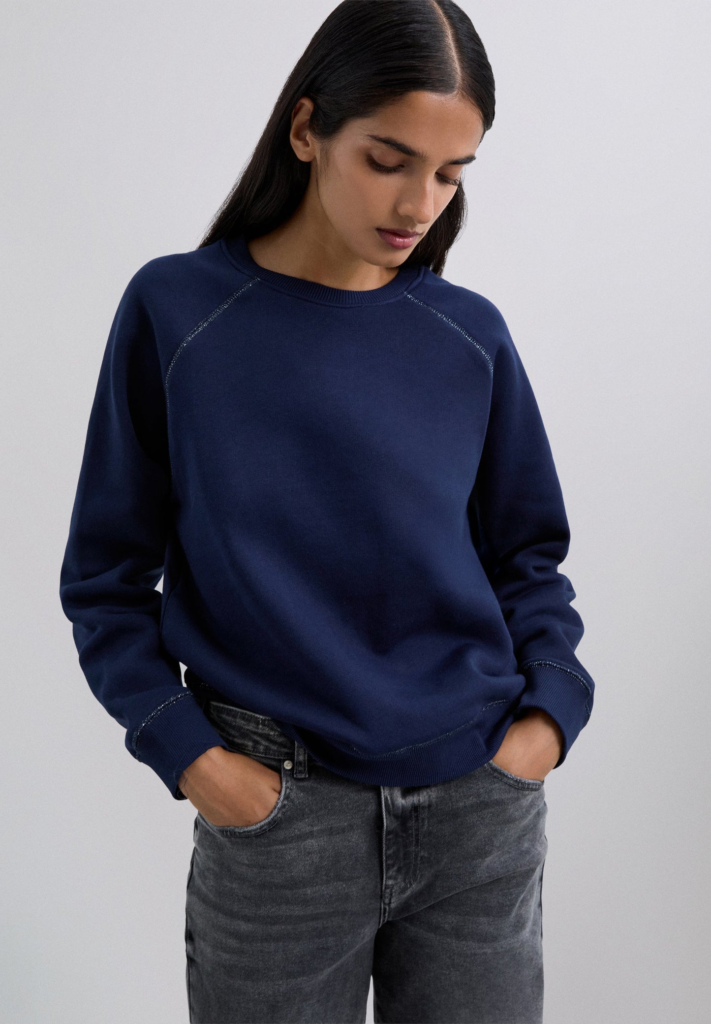 SWEATSHIRT WITH BACK EMBROIDERED LOGO
