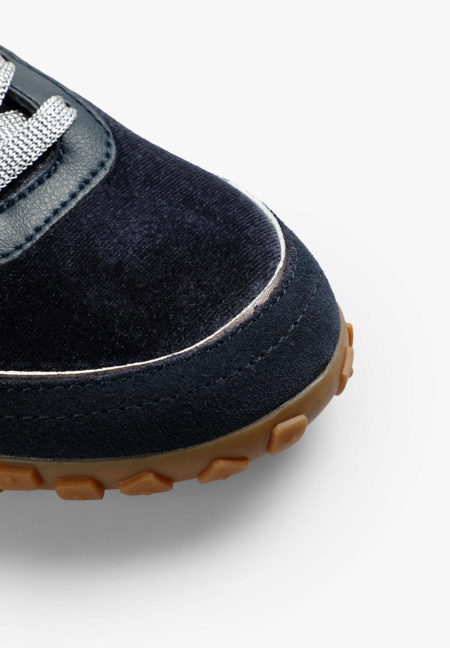 RETRO VELVET SNEAKERS