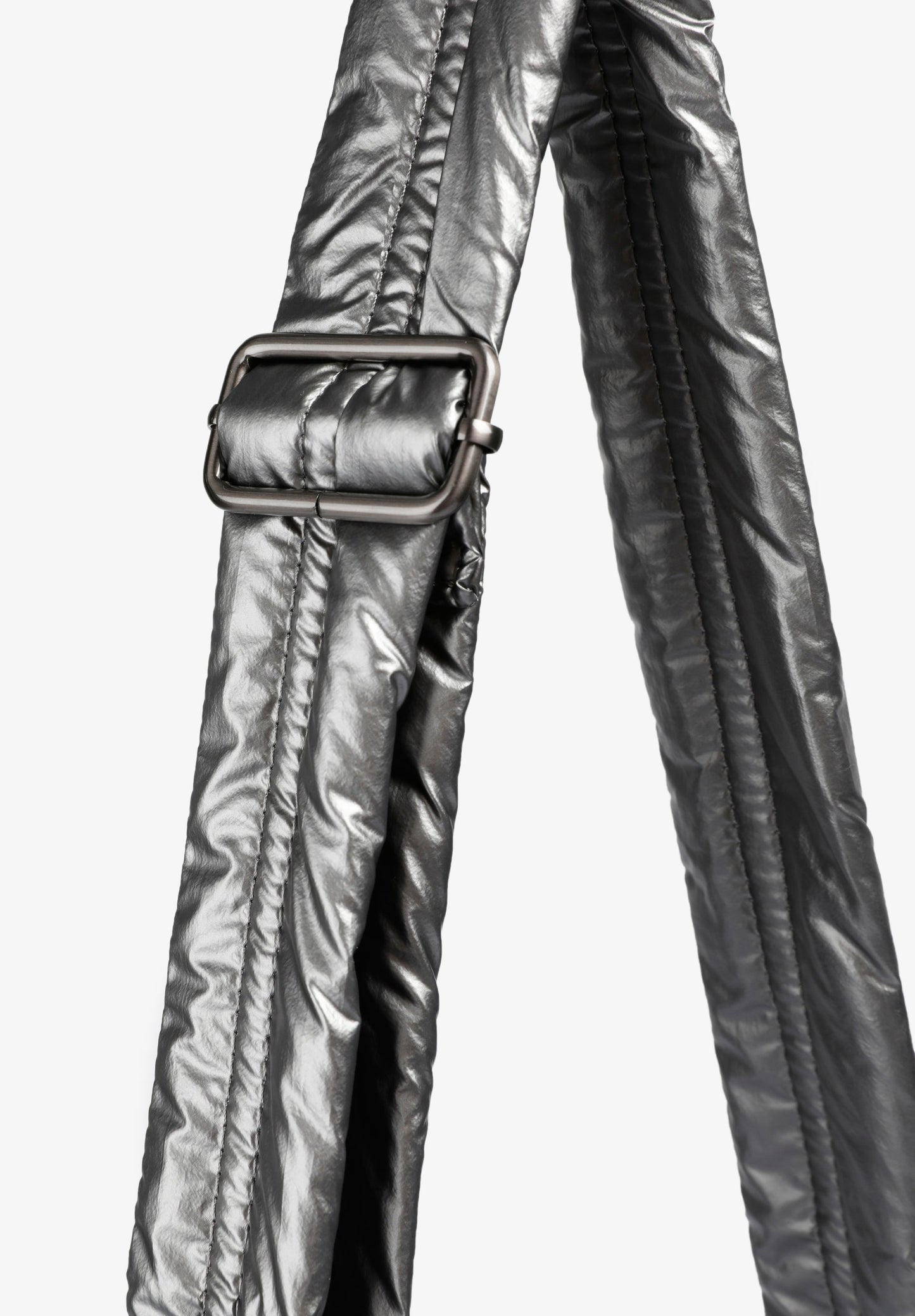 QUILTED METALLIC CROSSBODY BAG