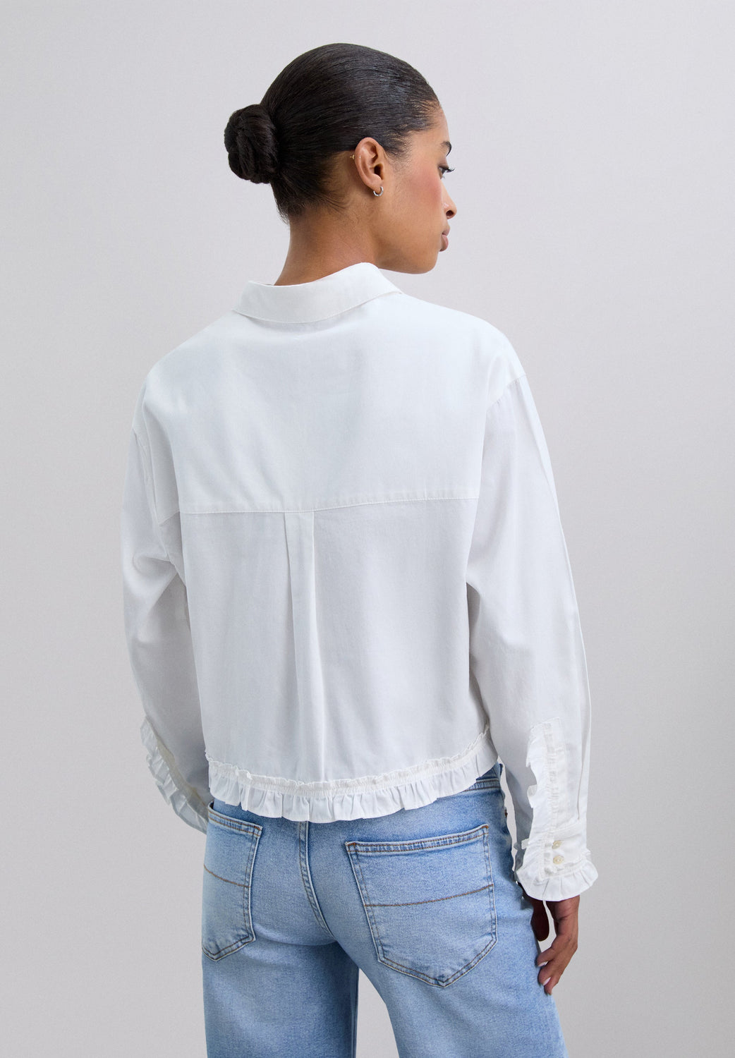 CAMISA CROPPED FRUNCES - Scalpers