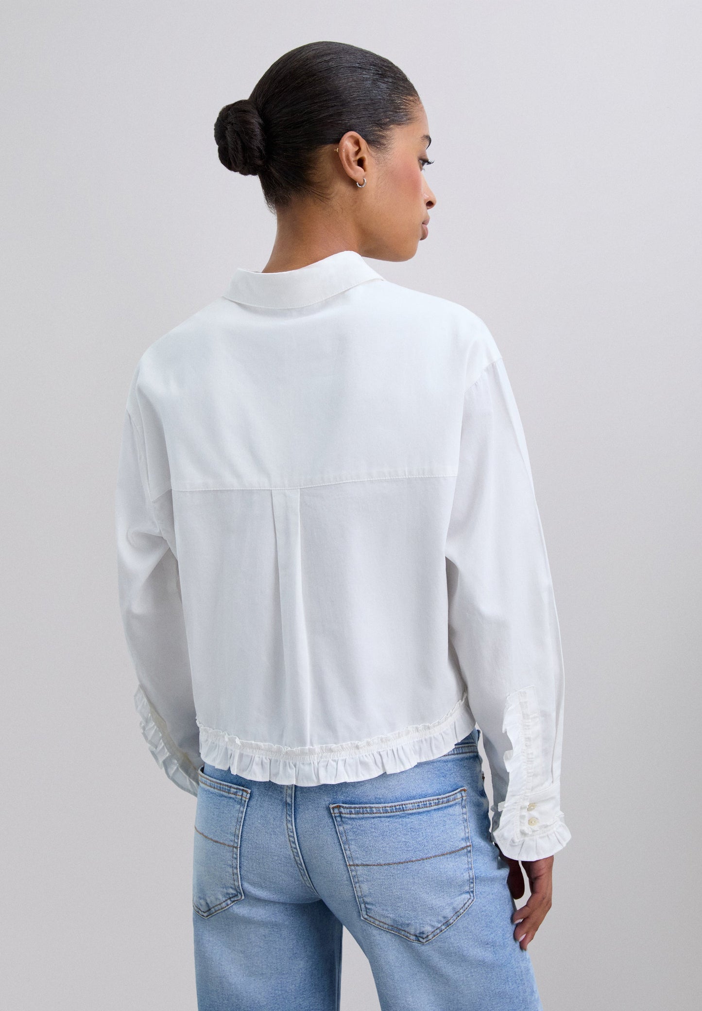 CAMISA CROPPED FRUNCES - Scalpers