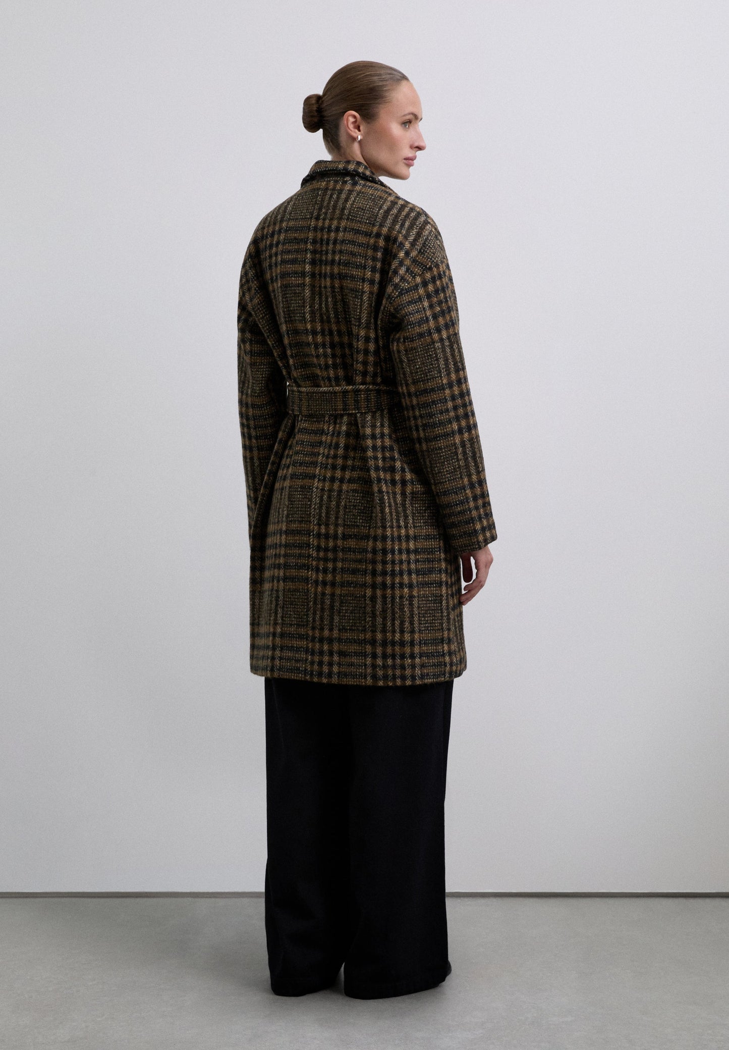 SHORT CHECKED WOOL COAT