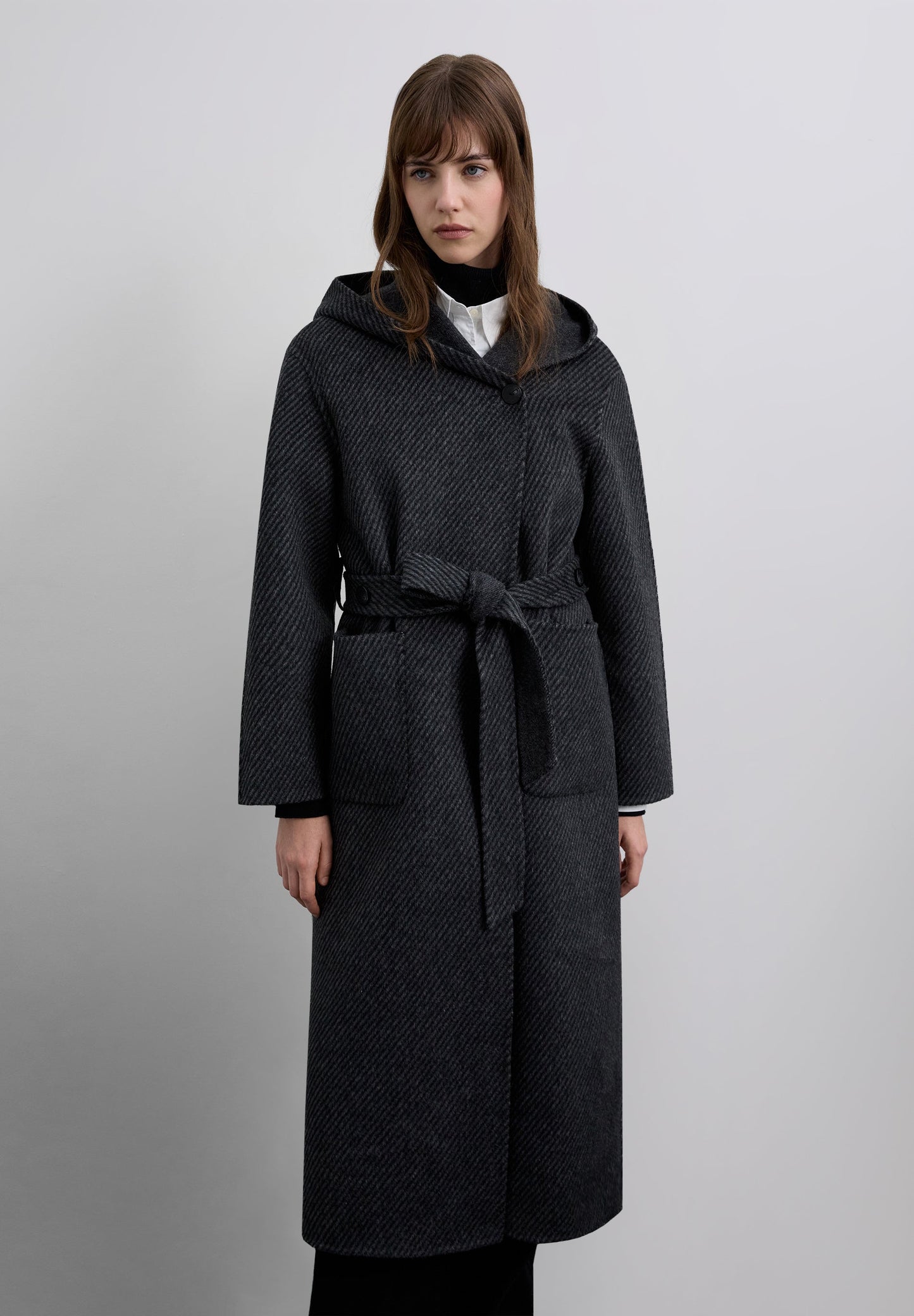 LONG WOOL COAT WITH HOOD