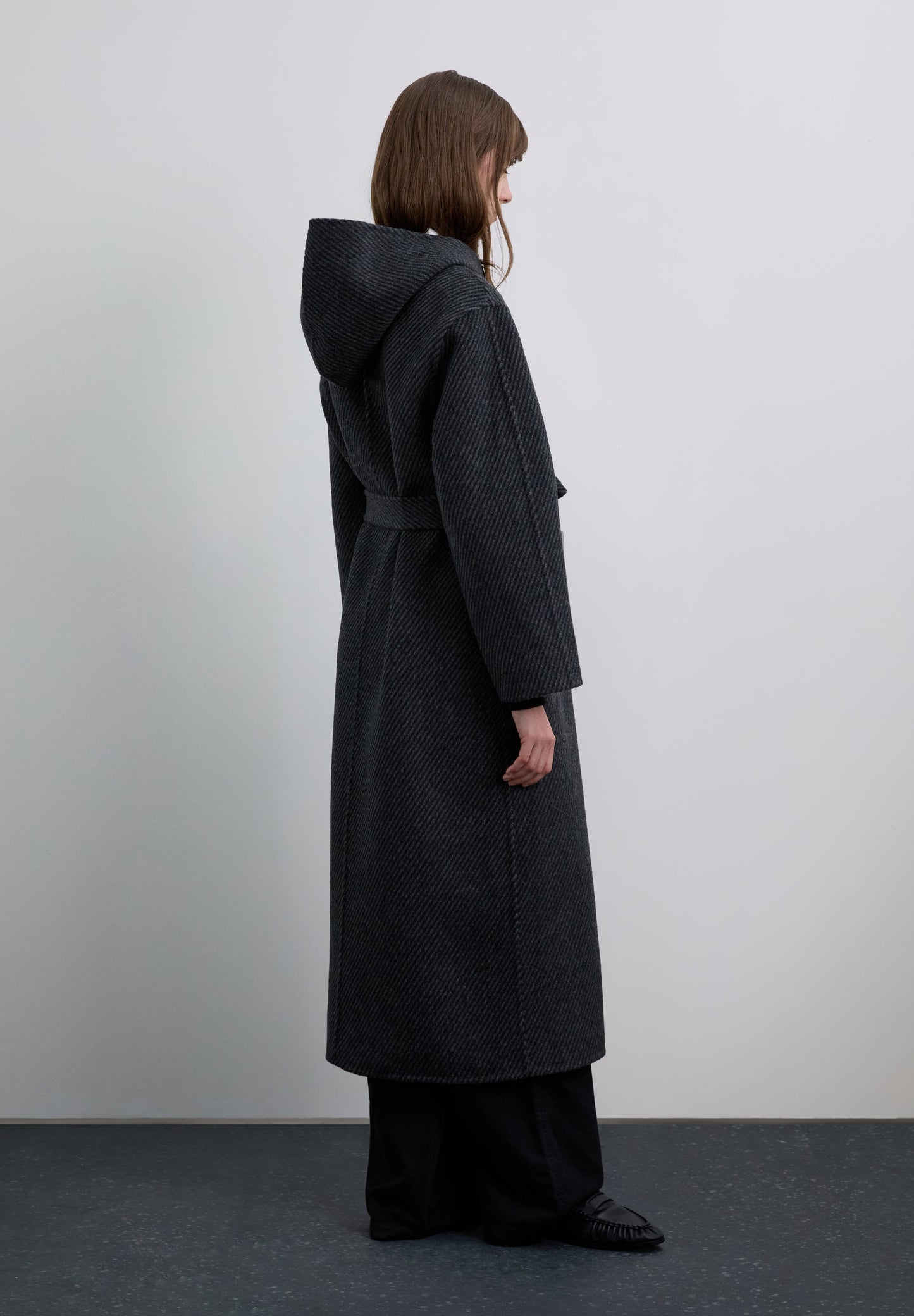 LONG WOOL COAT WITH HOOD