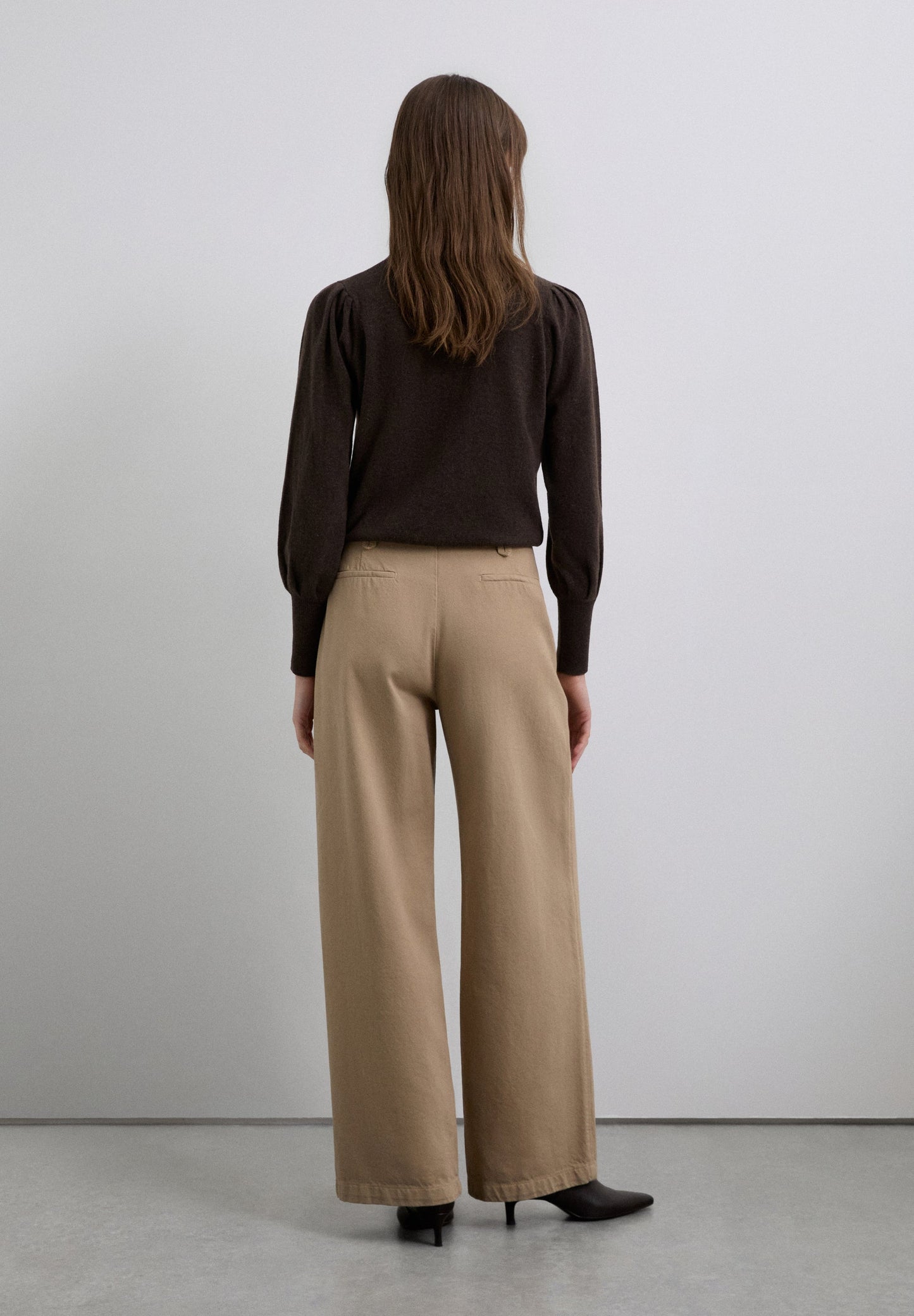 DARTED COTTON TROUSERS